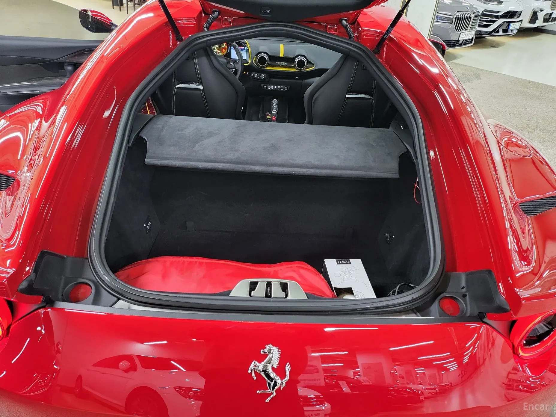 Ferrari 812 Superfast превью 15