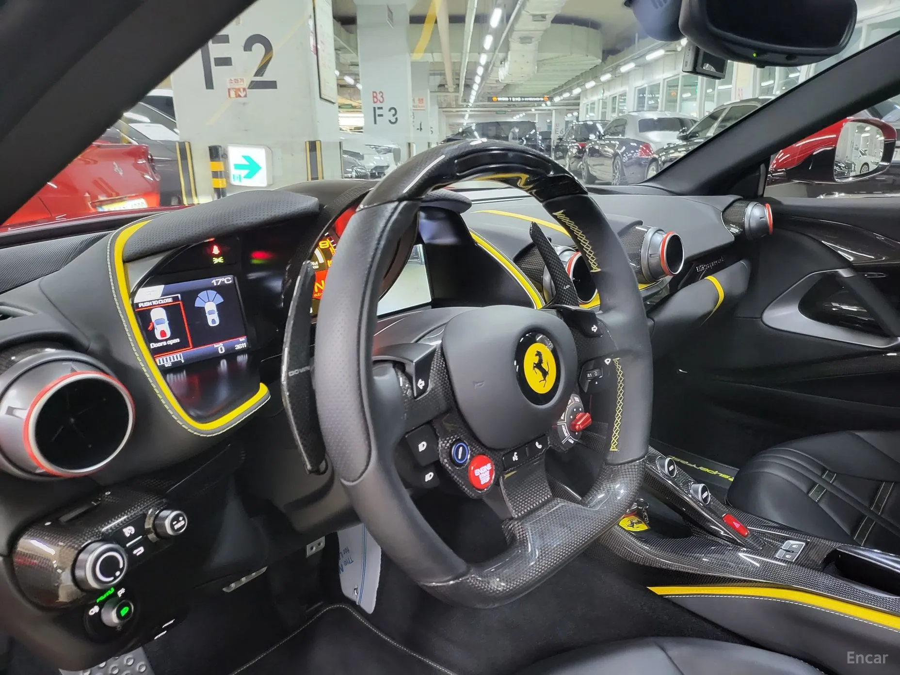 Ferrari 812 Superfast превью 4