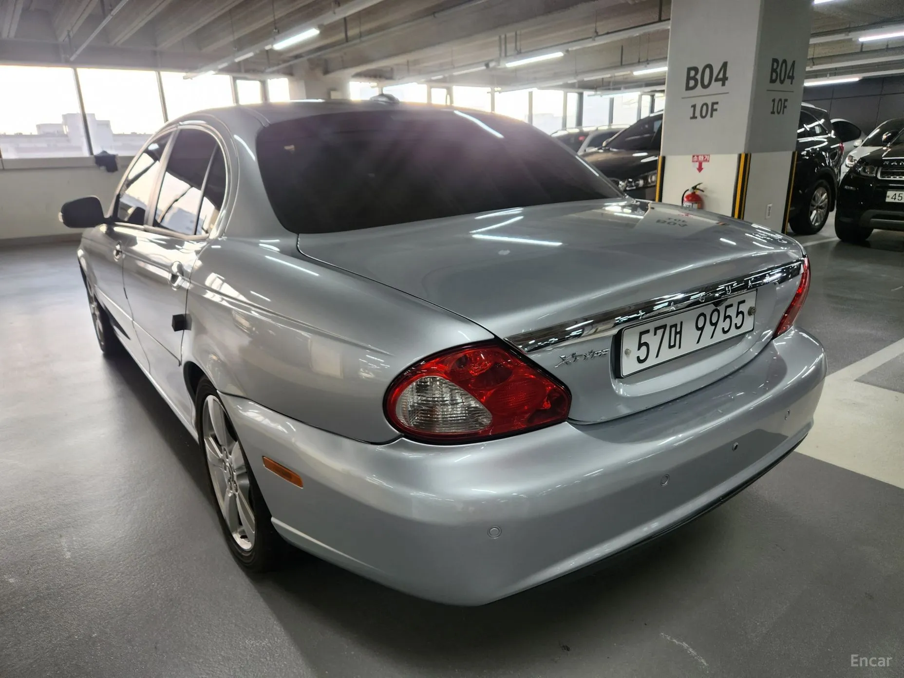 Jaguar X-type превью 4