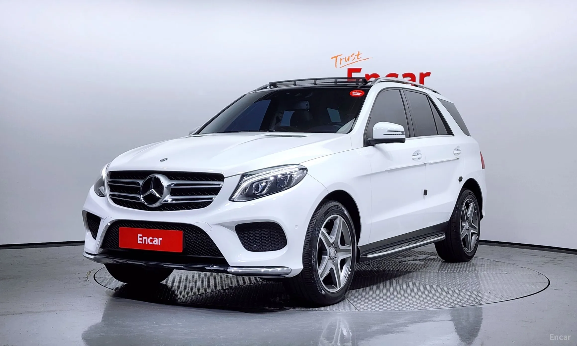 Mercedes Benz GLE-Class W166