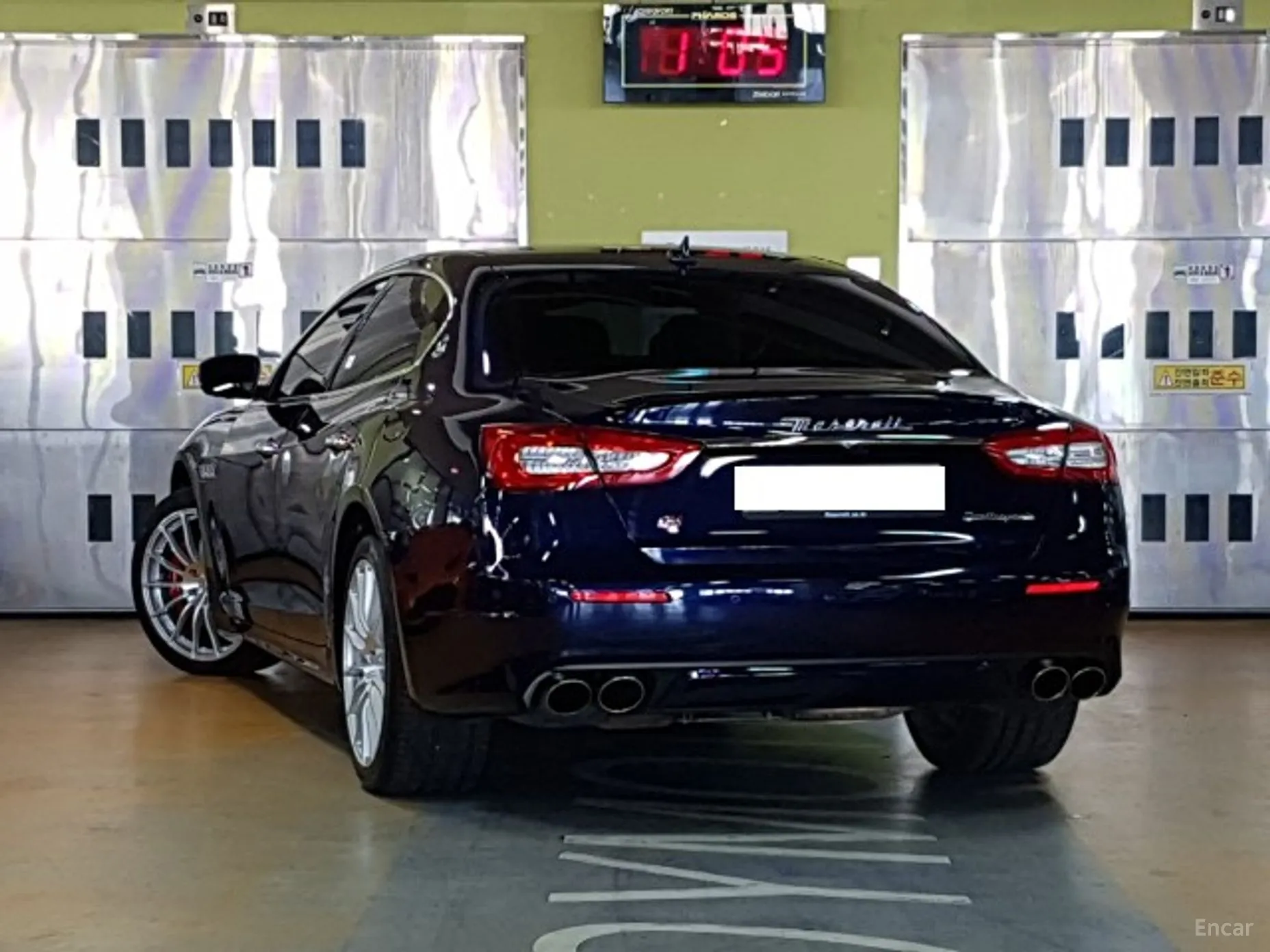 Maserati Quattroporte превью 3