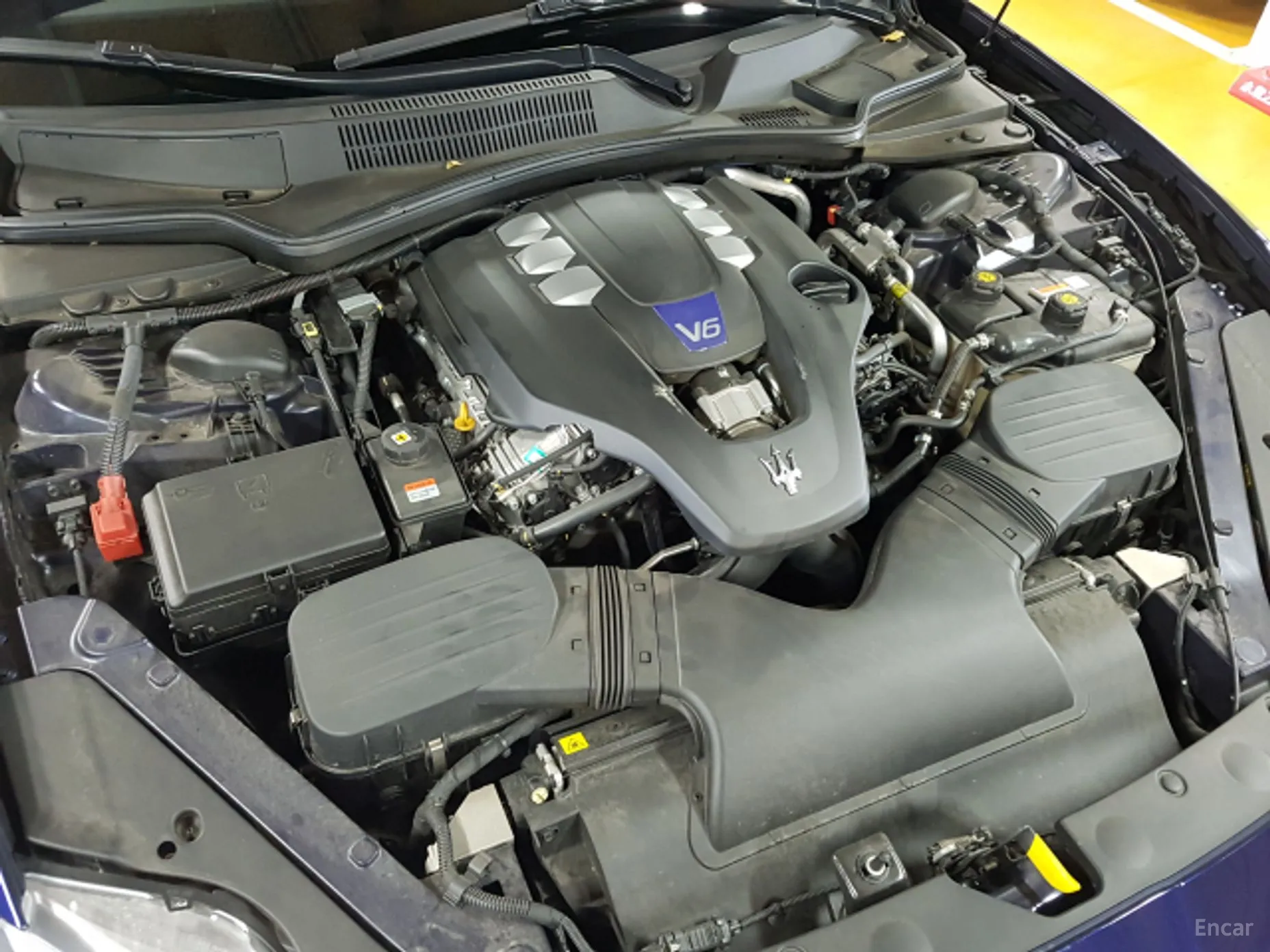 Maserati Quattroporte превью 6