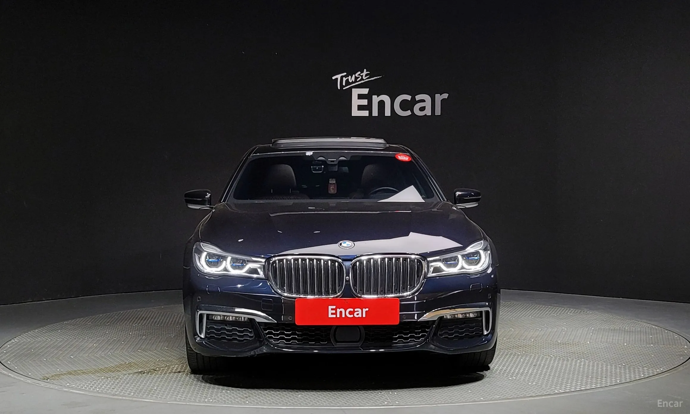 BMW 7 Series (G11) превью 2
