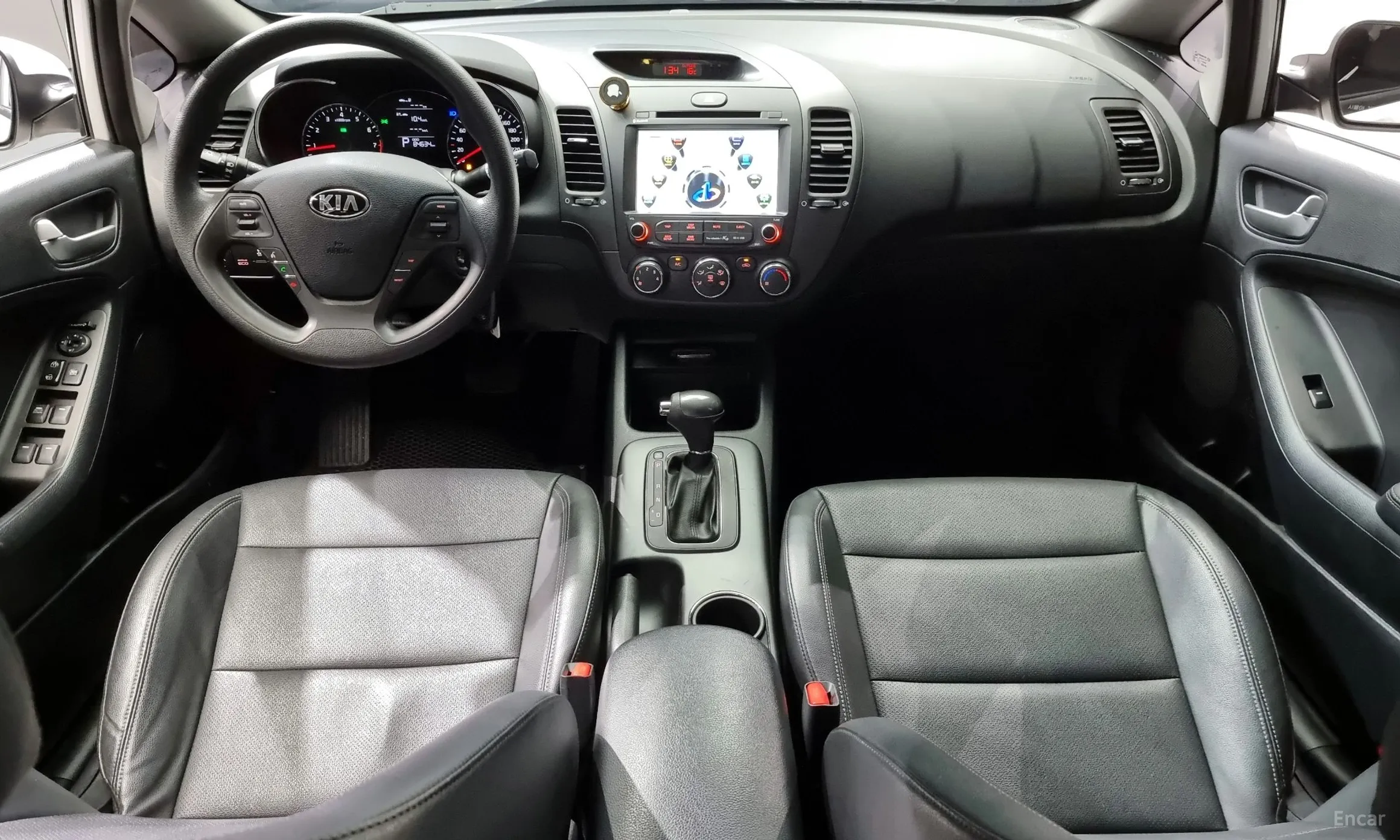 Kia K3 превью 4