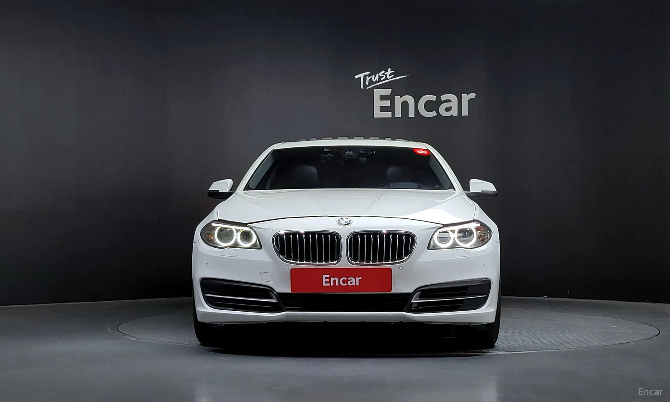 BMW 5 Series (F10) превью 2
