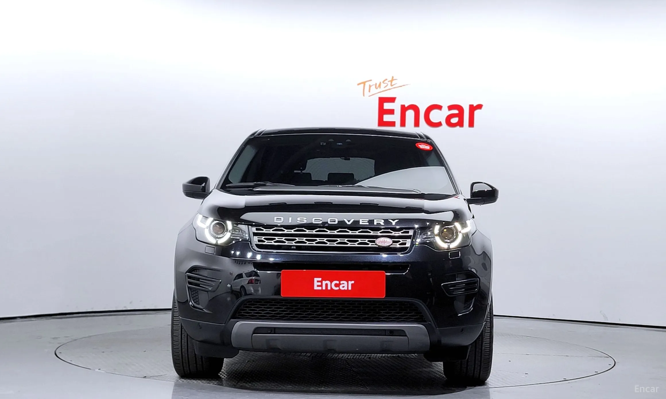 Land Rover Discovery Sports превью 2