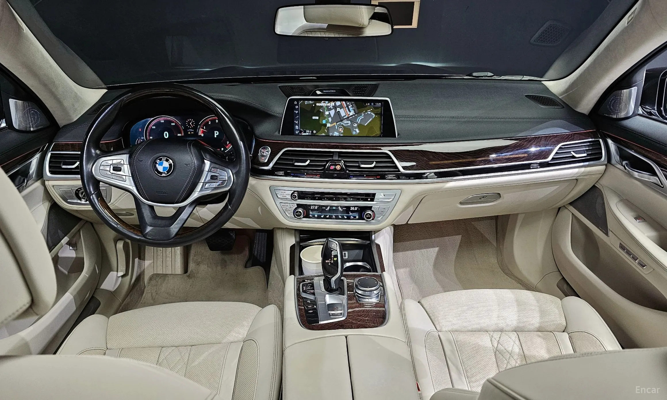 BMW 7 Series (G11) превью 4