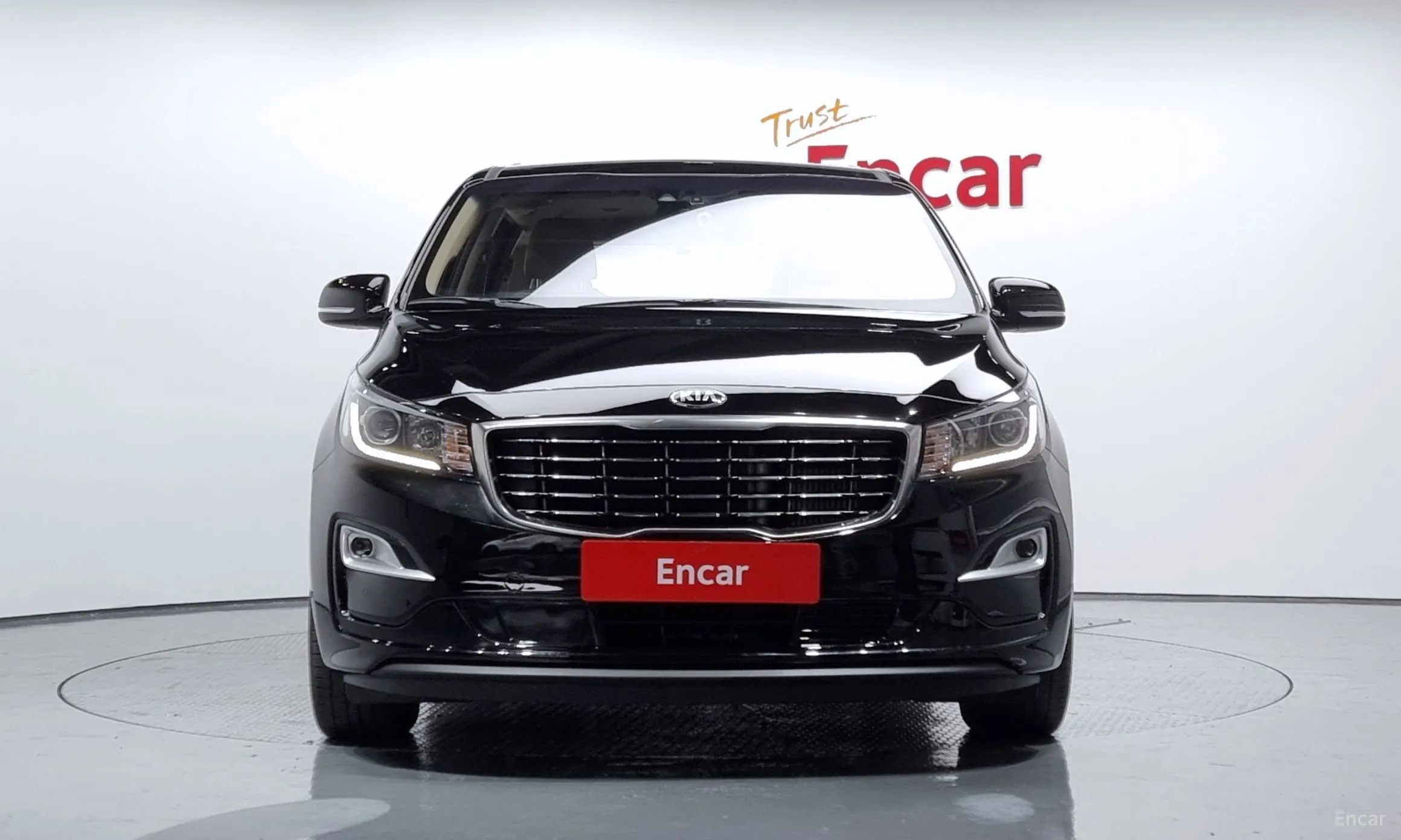 Kia Carnival превью 2