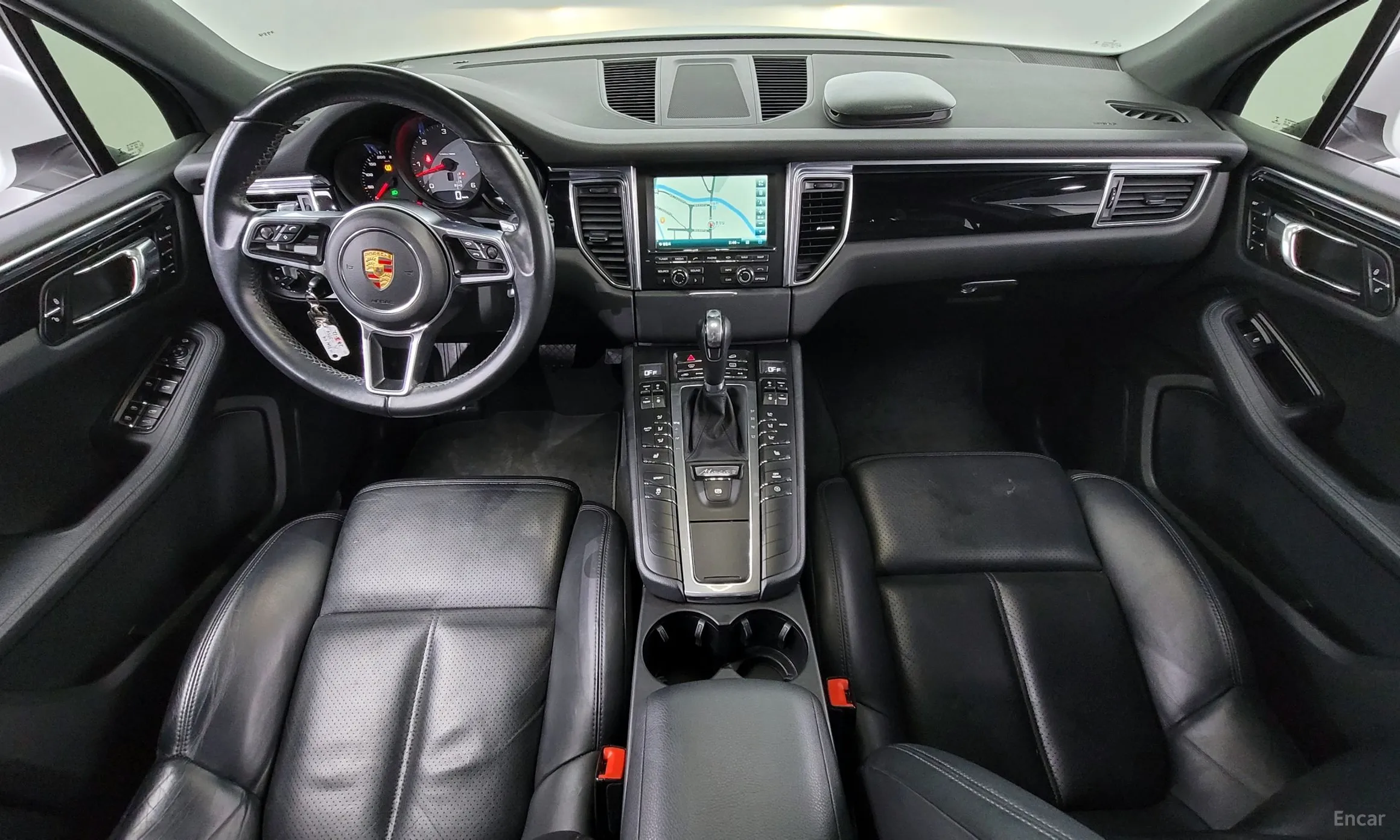 Porsche Macan превью 4