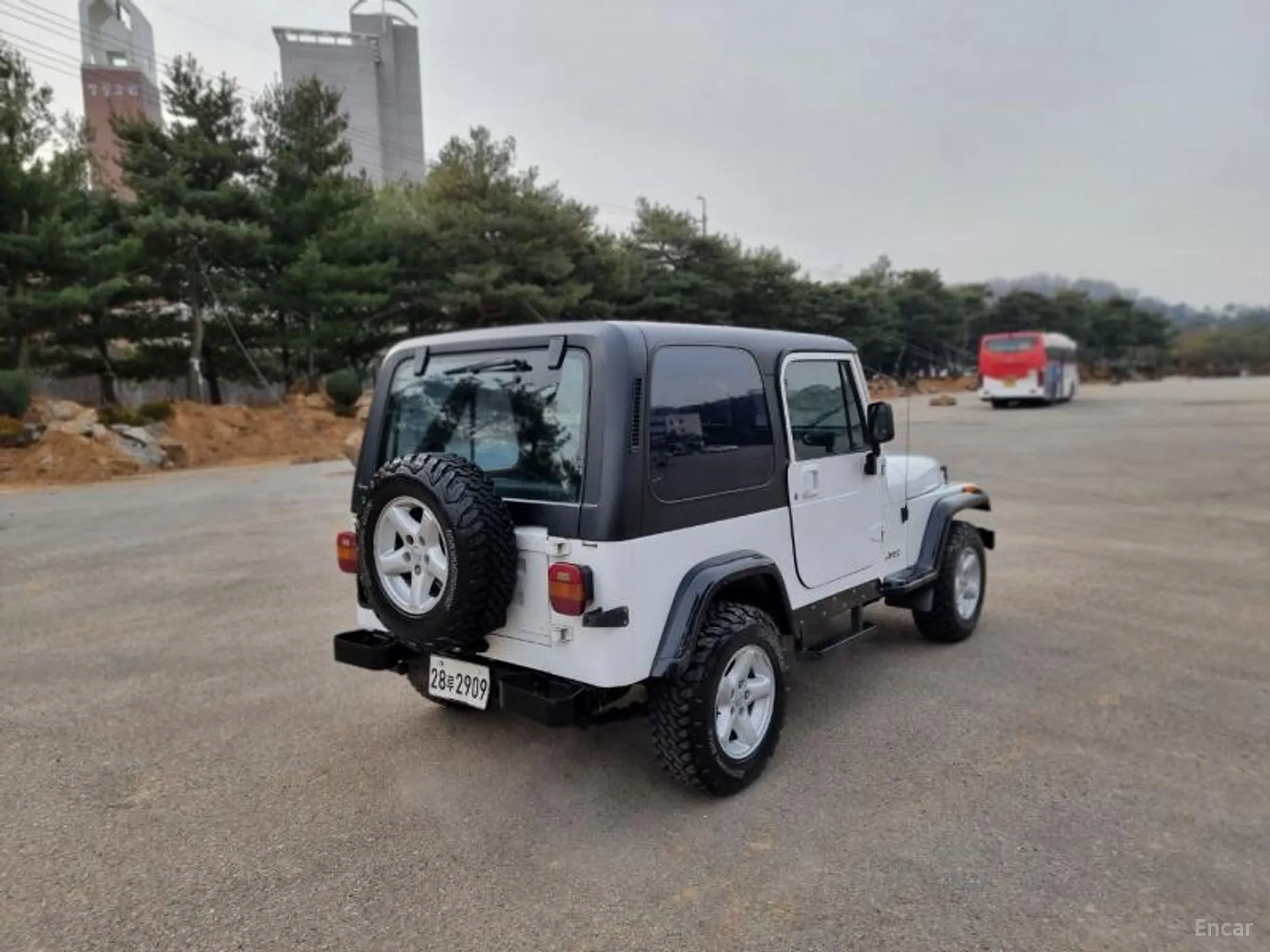 Jeep Wrangler (YJ) превью 4