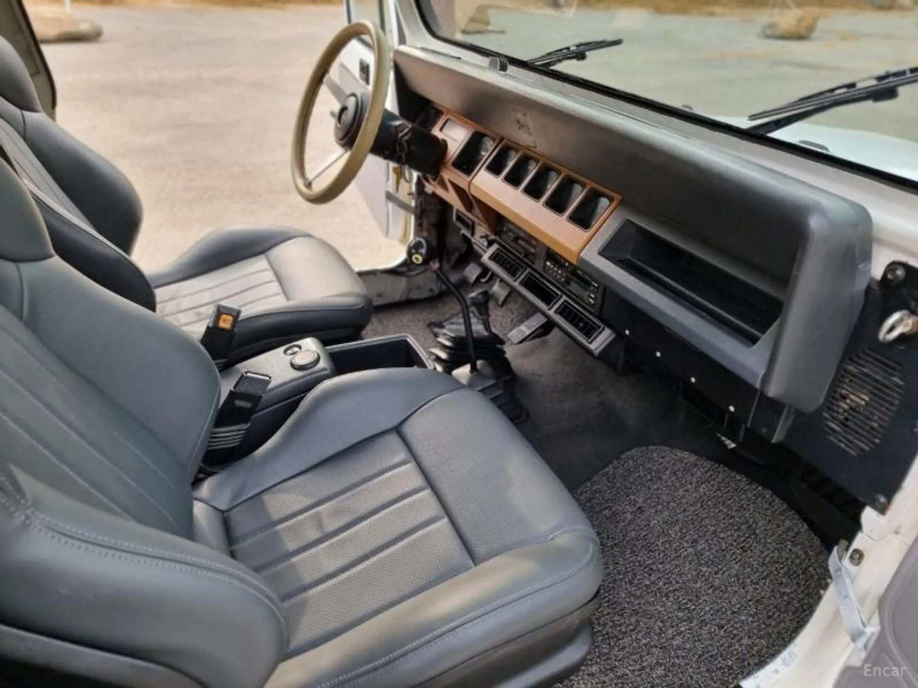 Jeep Wrangler (YJ) превью 8