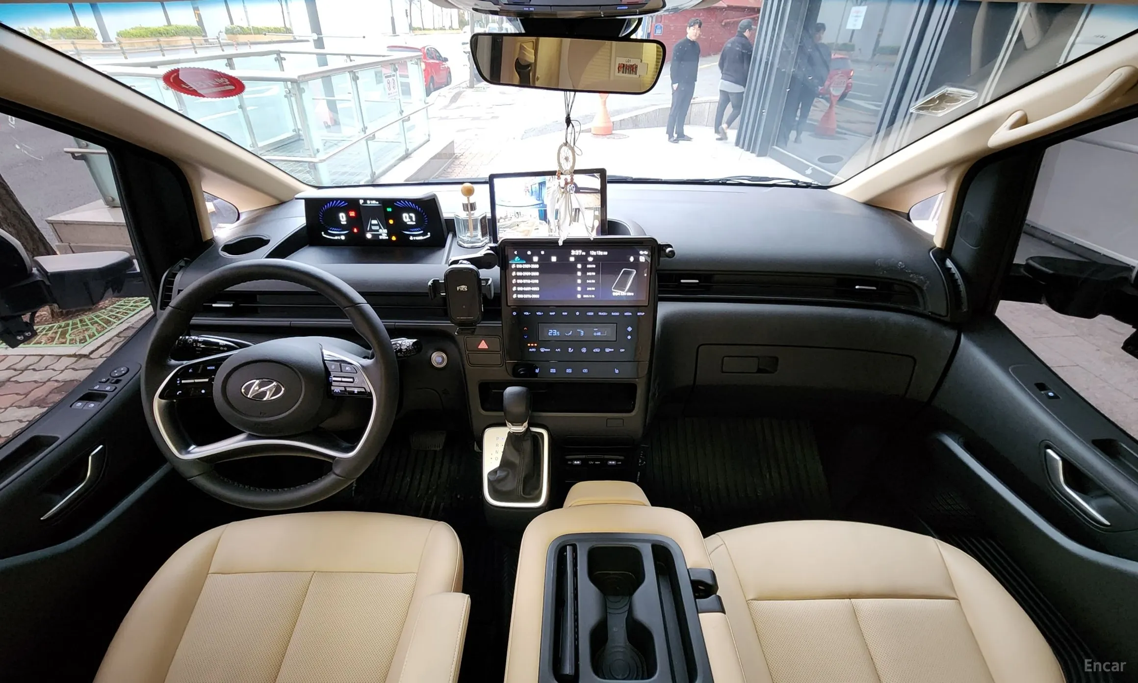 Hyundai Staria превью 4