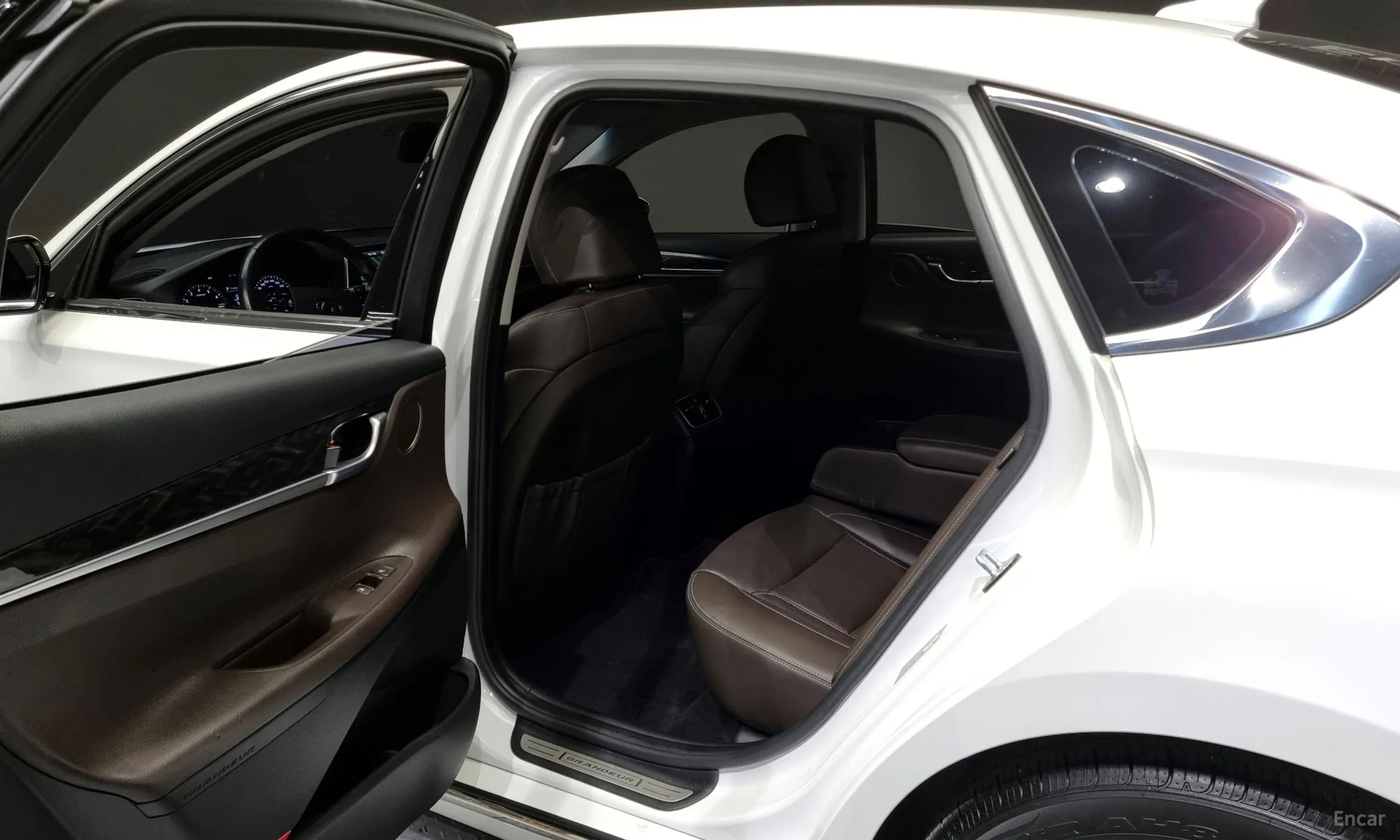 Hyundai Grandeur IG превью 12