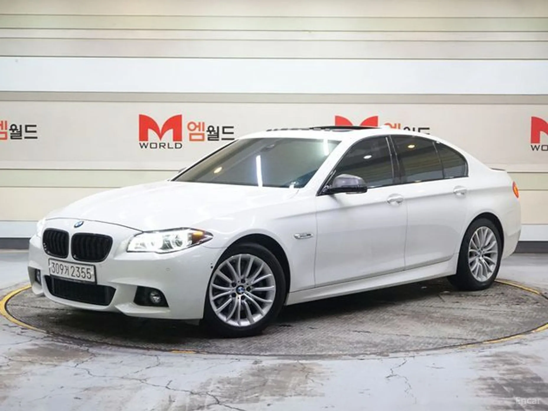BMW 5 Series (F10) превью 2