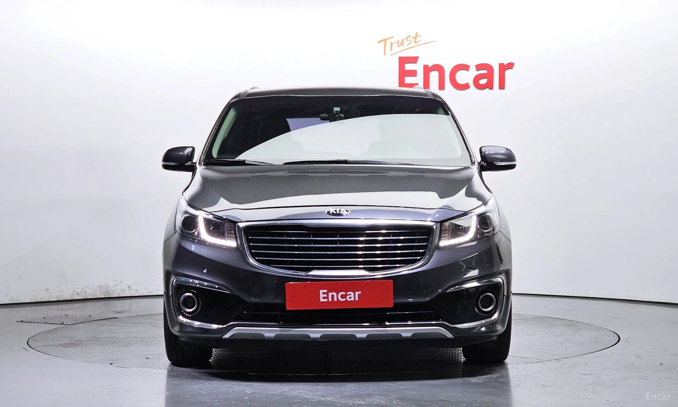 Kia Carnival превью 2