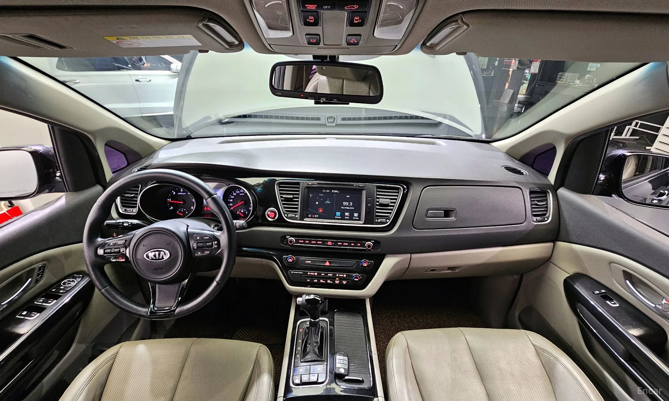 Kia Carnival превью 4