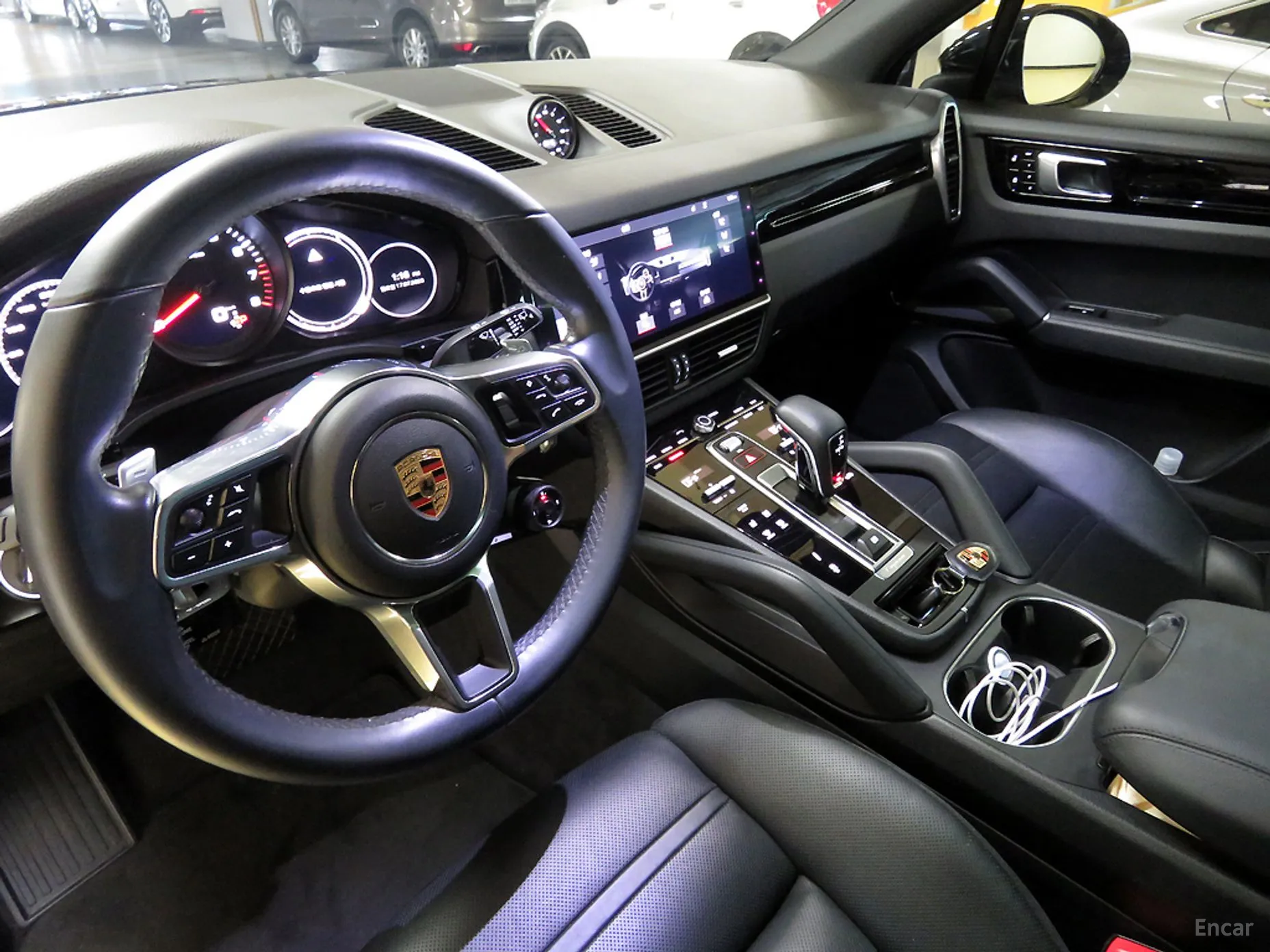 Porsche Cayenne (PO536) превью 4