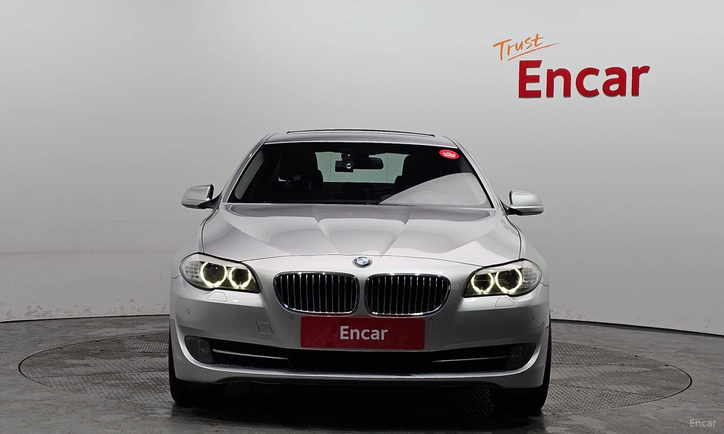 BMW 5 Series (F10) превью 2
