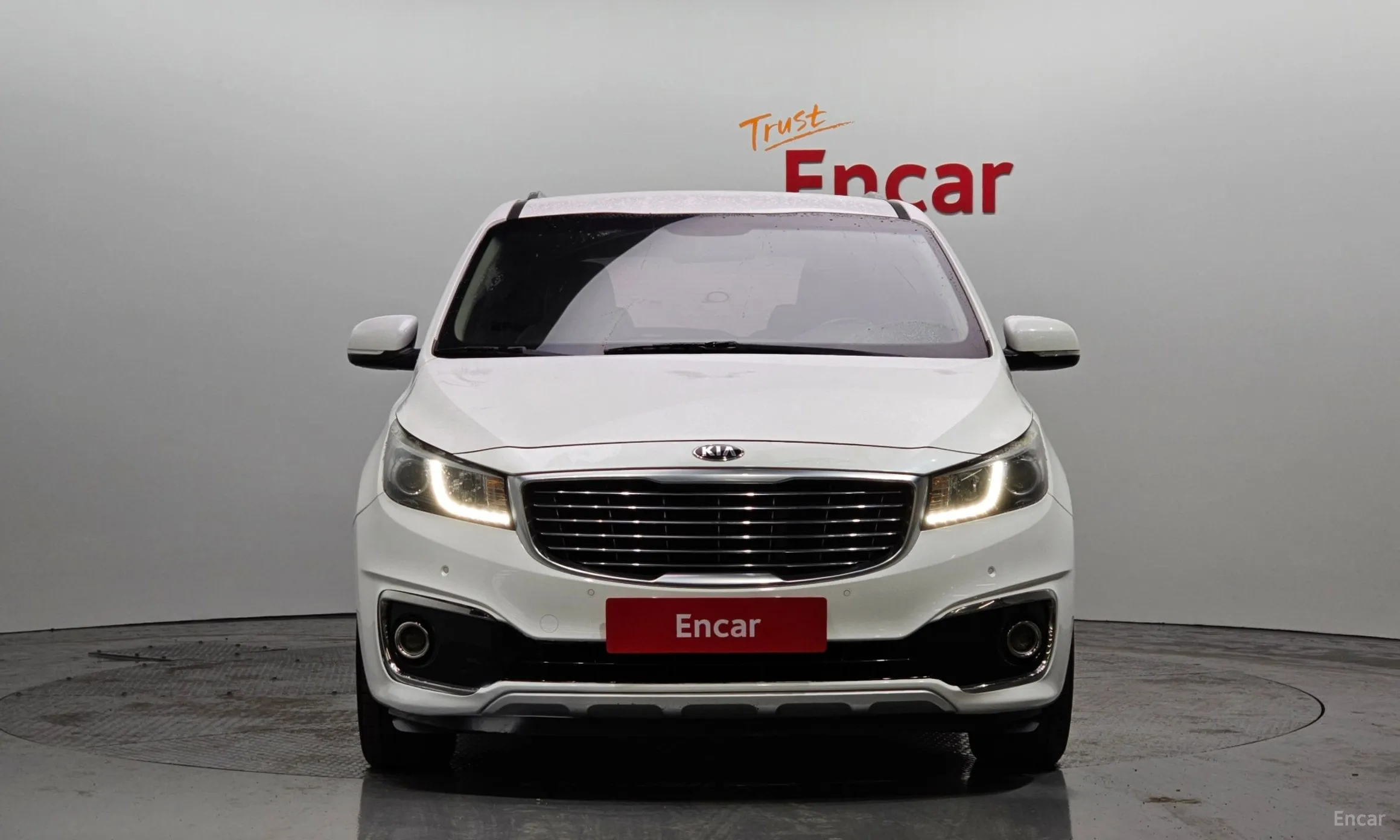 Kia Carnival превью 2