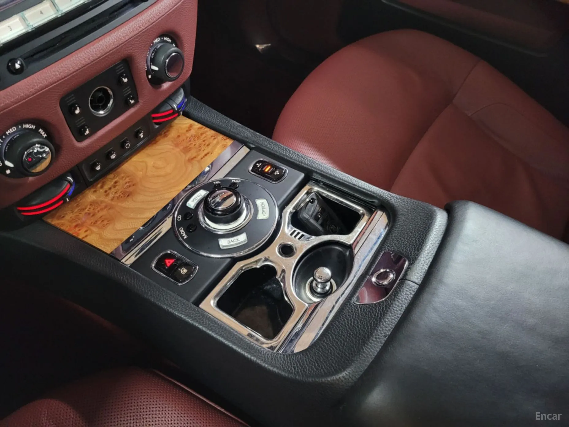 Rolls-Royce Ghost превью 13