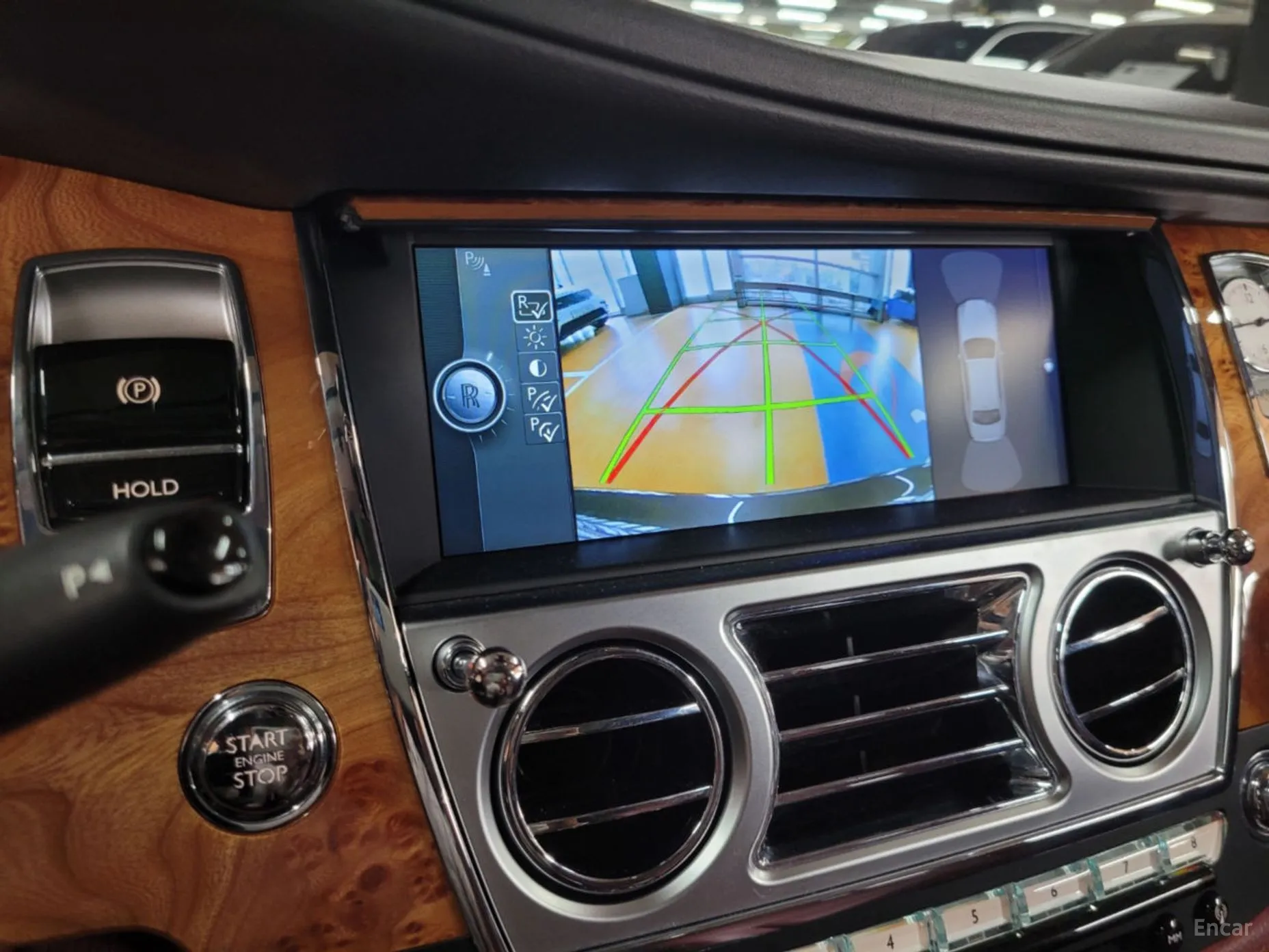 Rolls-Royce Ghost превью 14