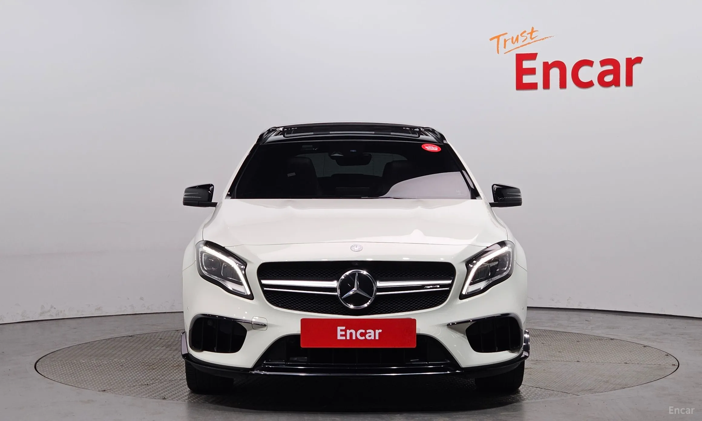 Mercedes Benz GLA-Class X156