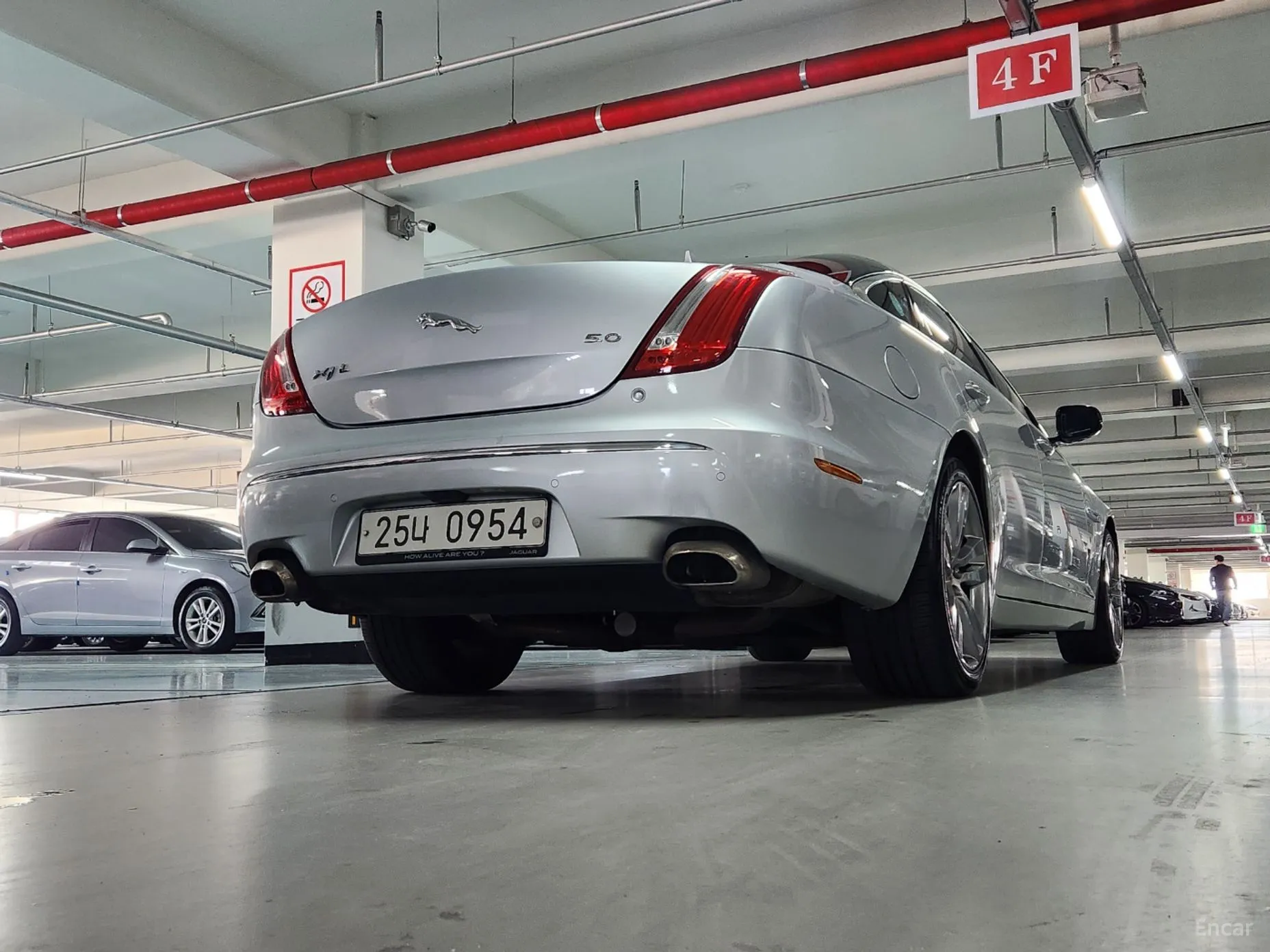 Jaguar All New XJ превью 5
