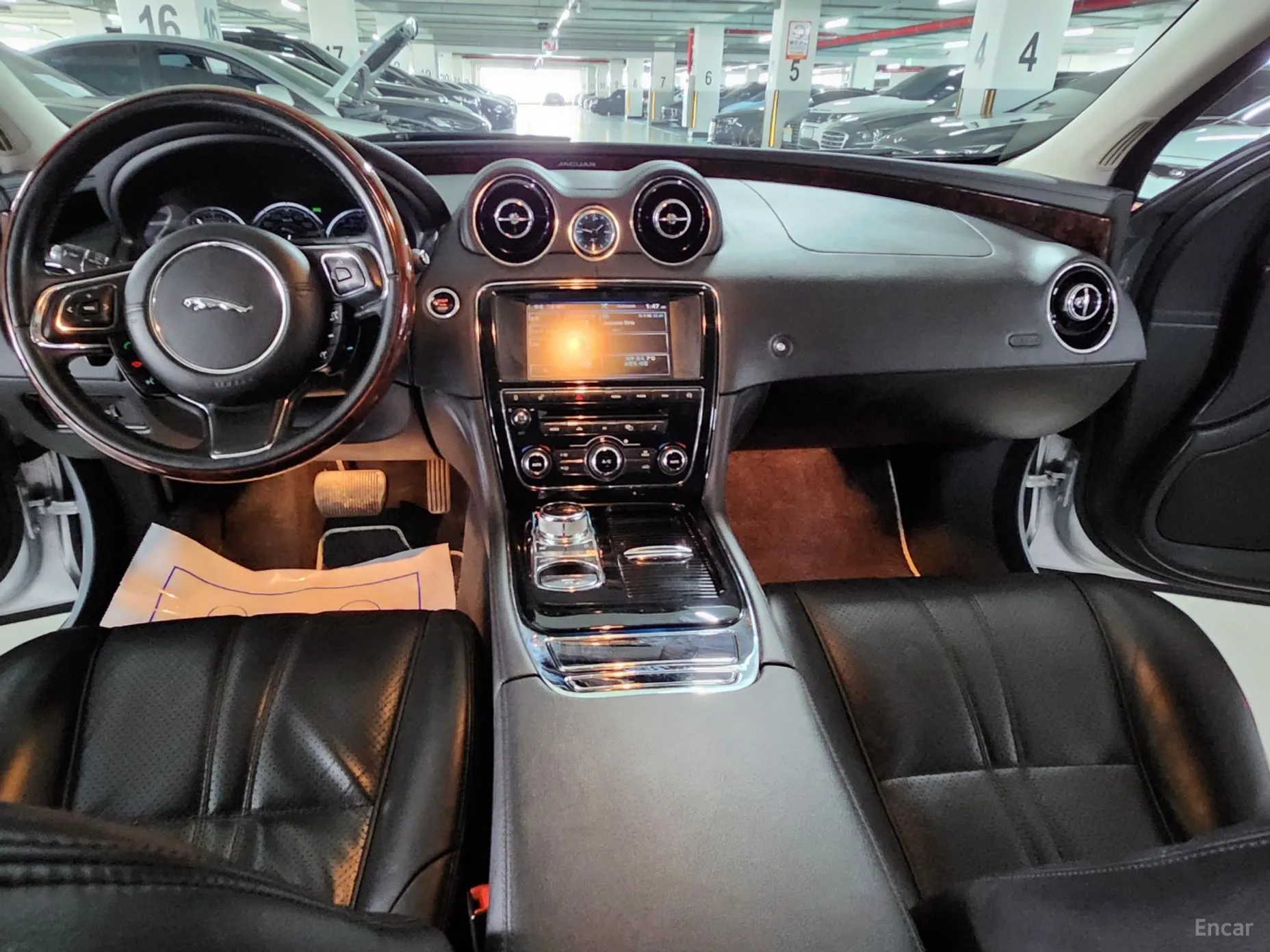 Jaguar All New XJ превью 6