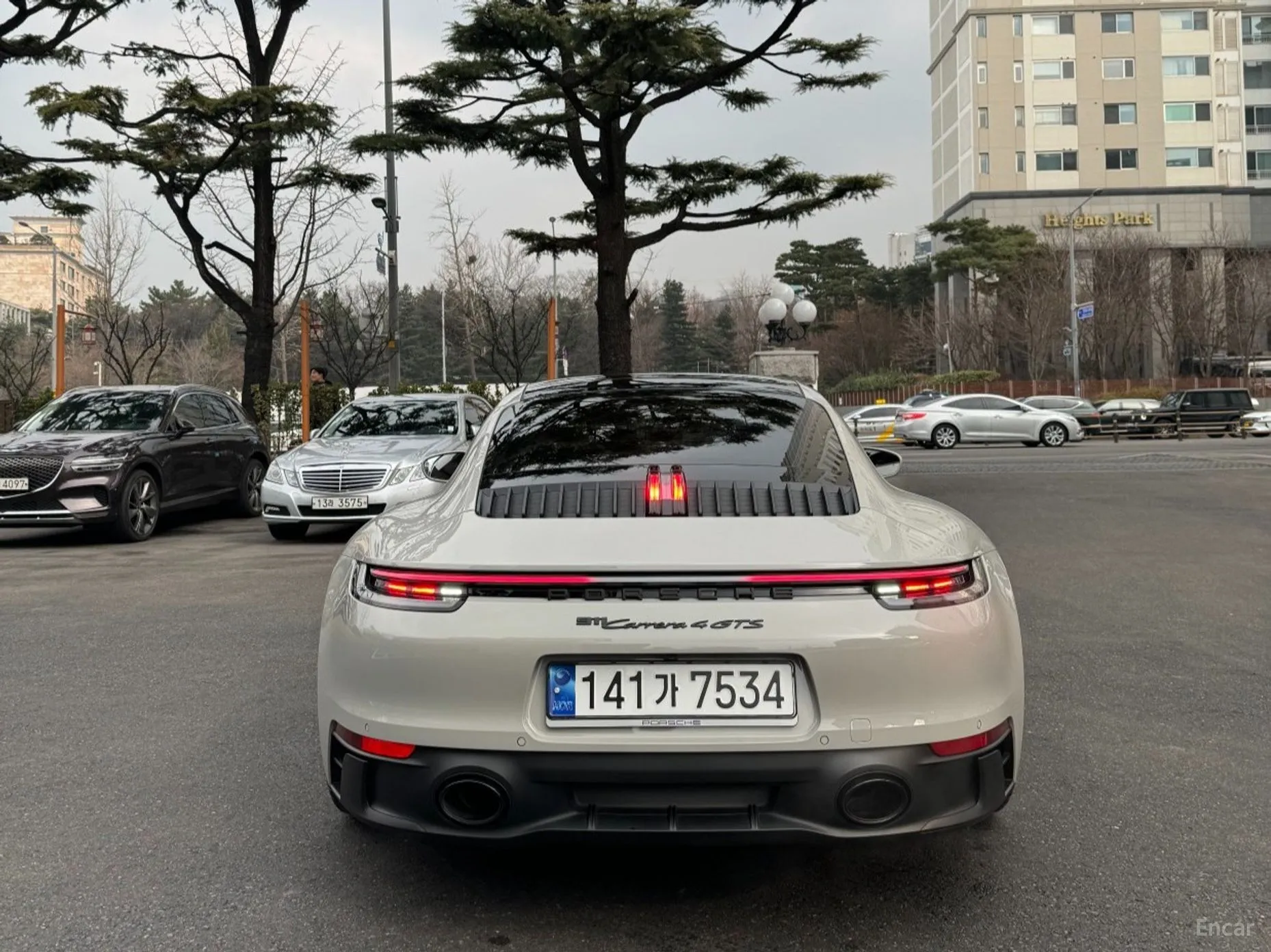 Porsche 911 (992) превью 3