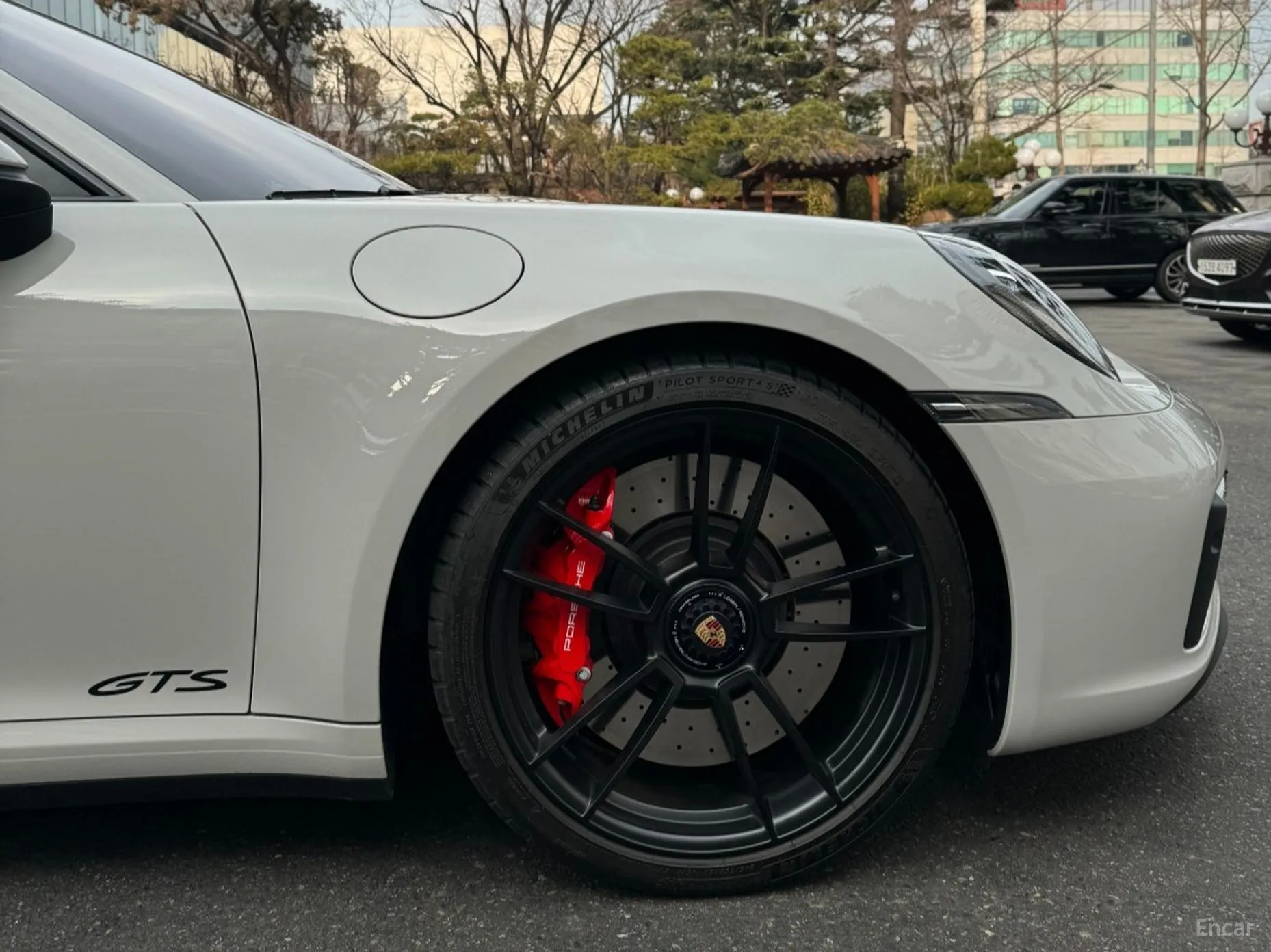 Porsche 911 (992) превью 4