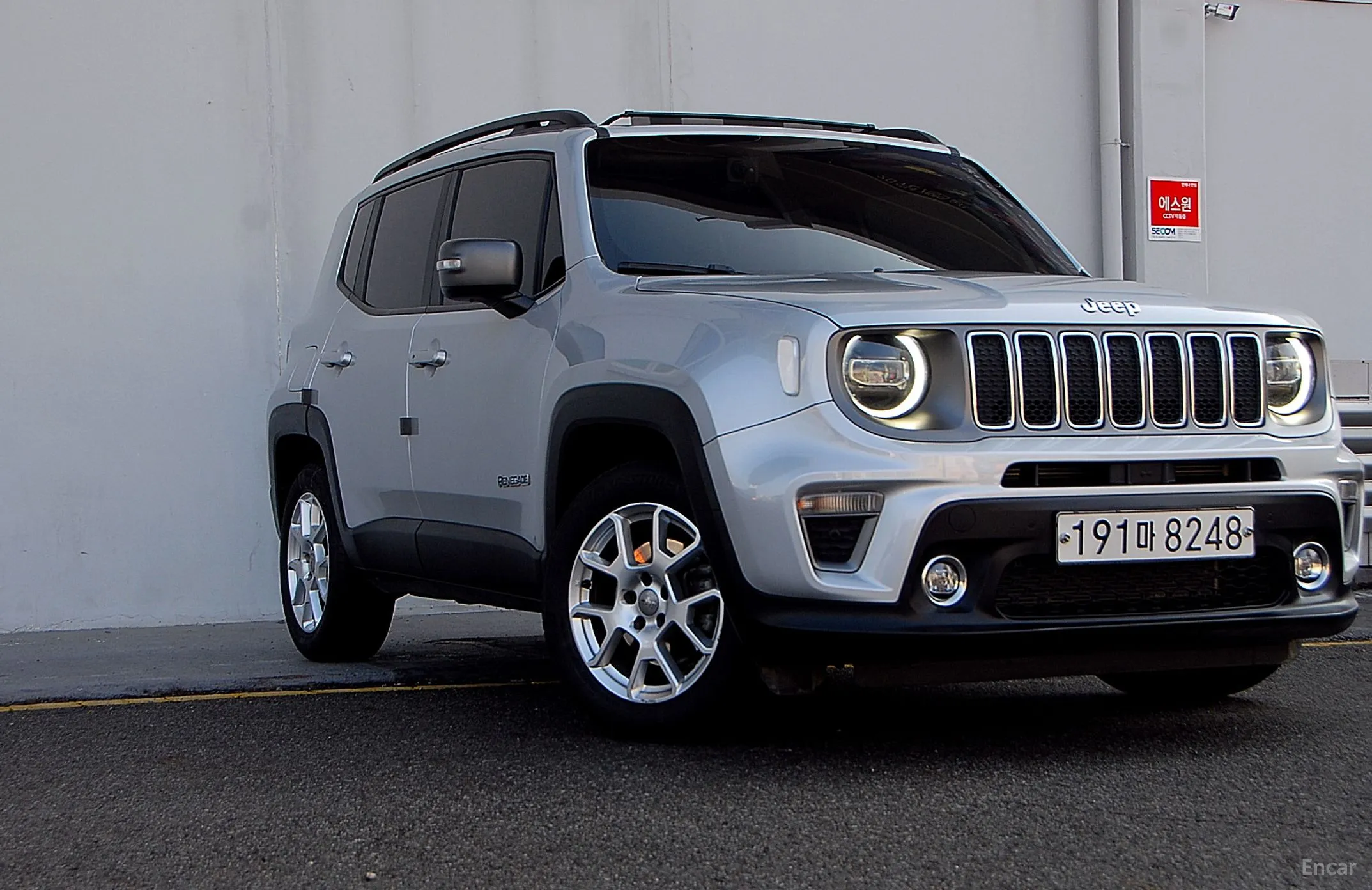 Jeep Renegade превью 6