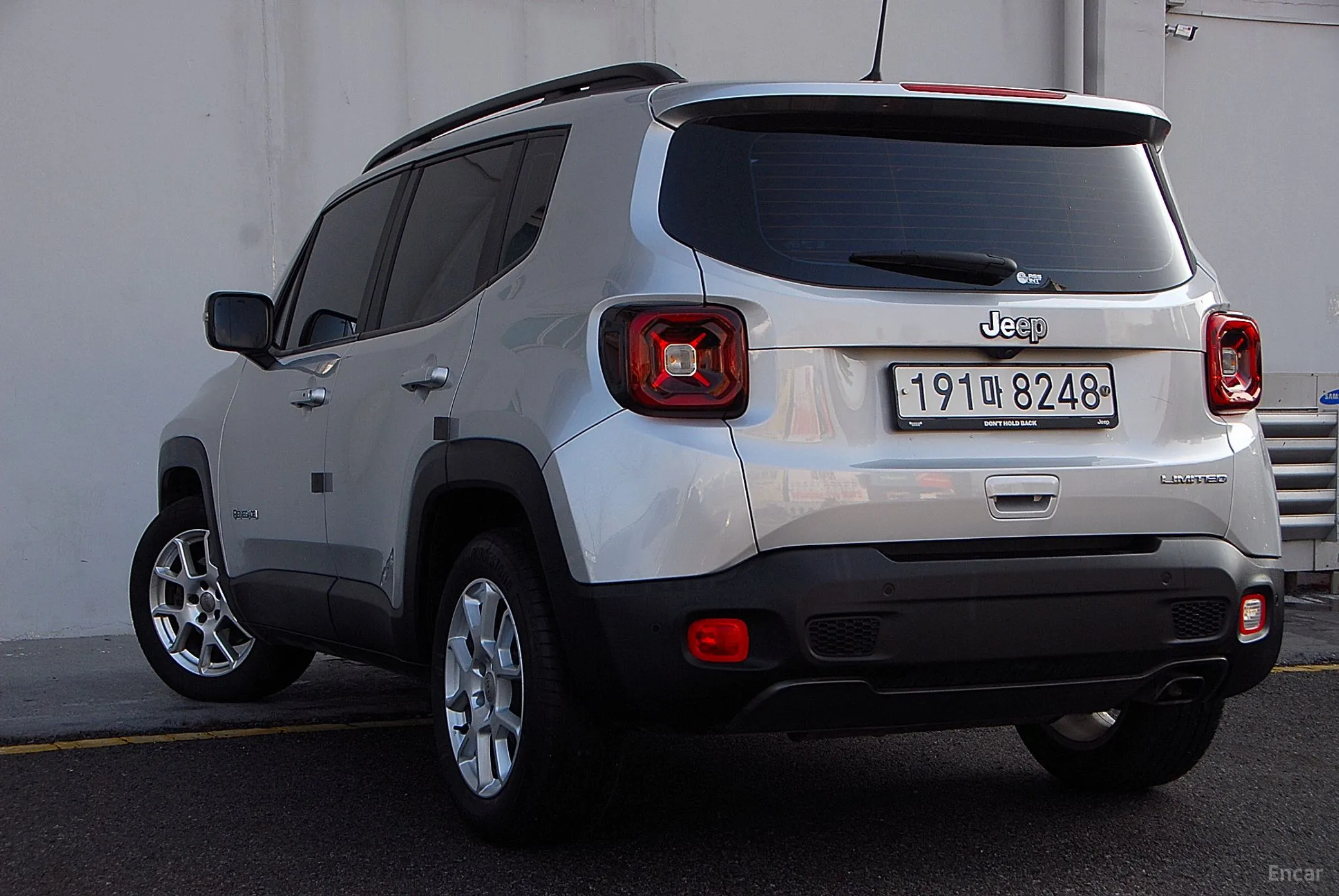 Jeep Renegade превью 7