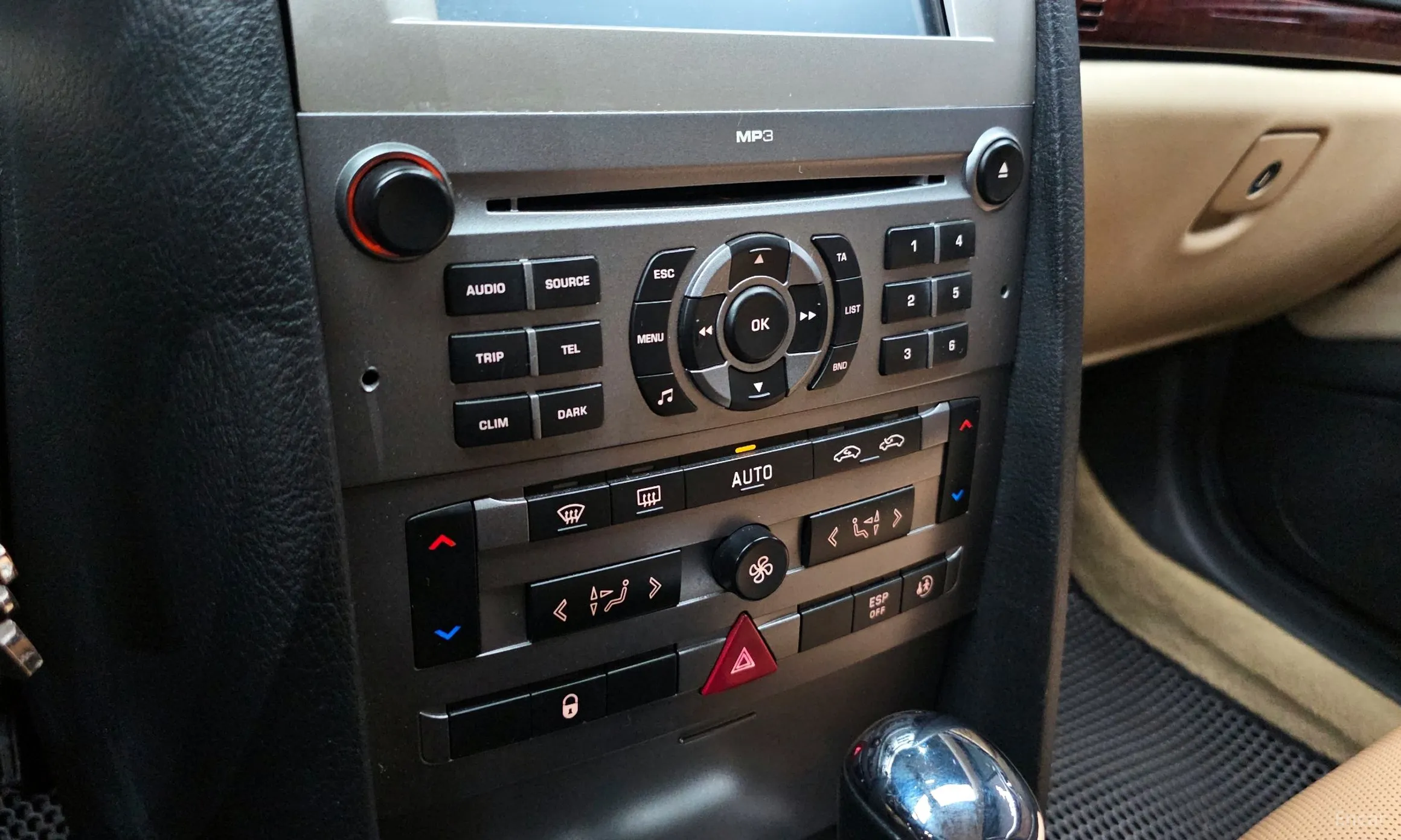 Peugeot 407 превью 15