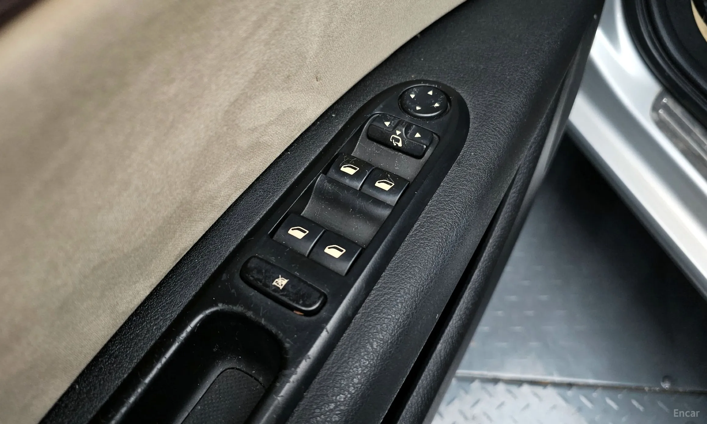 Peugeot 407 превью 16
