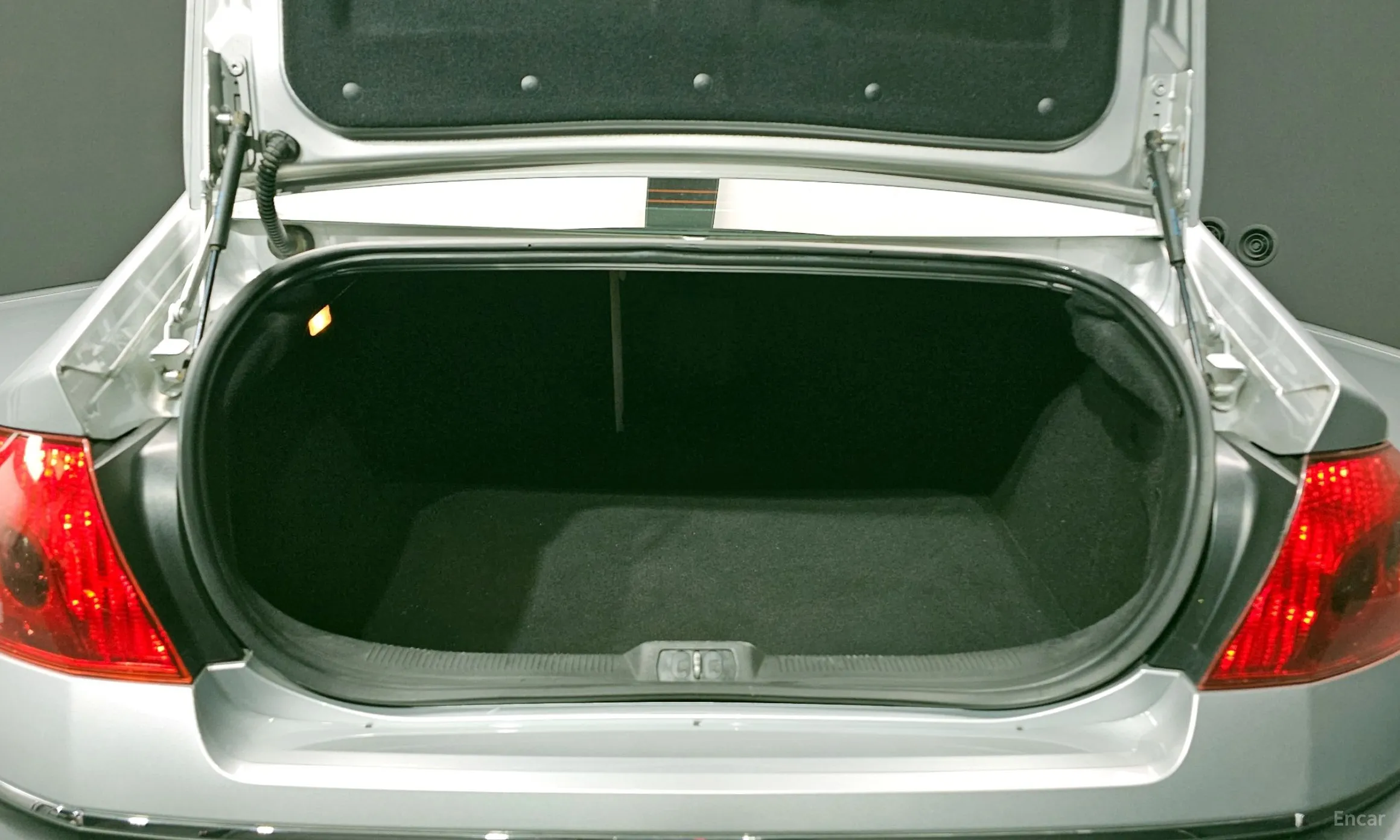 Peugeot 407 превью 20