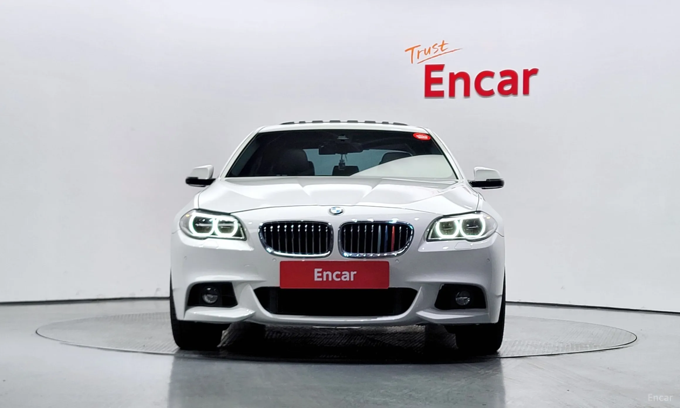 BMW 5 Series (F10) превью 2