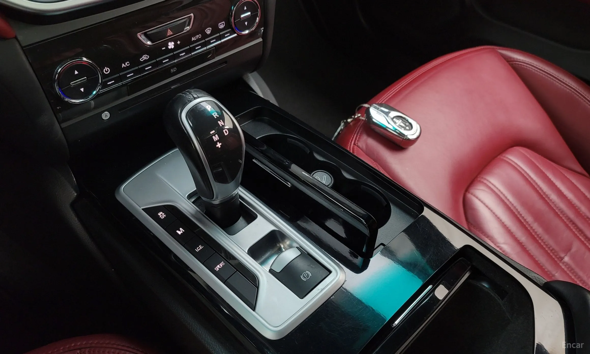 Maserati Ghibli превью 9