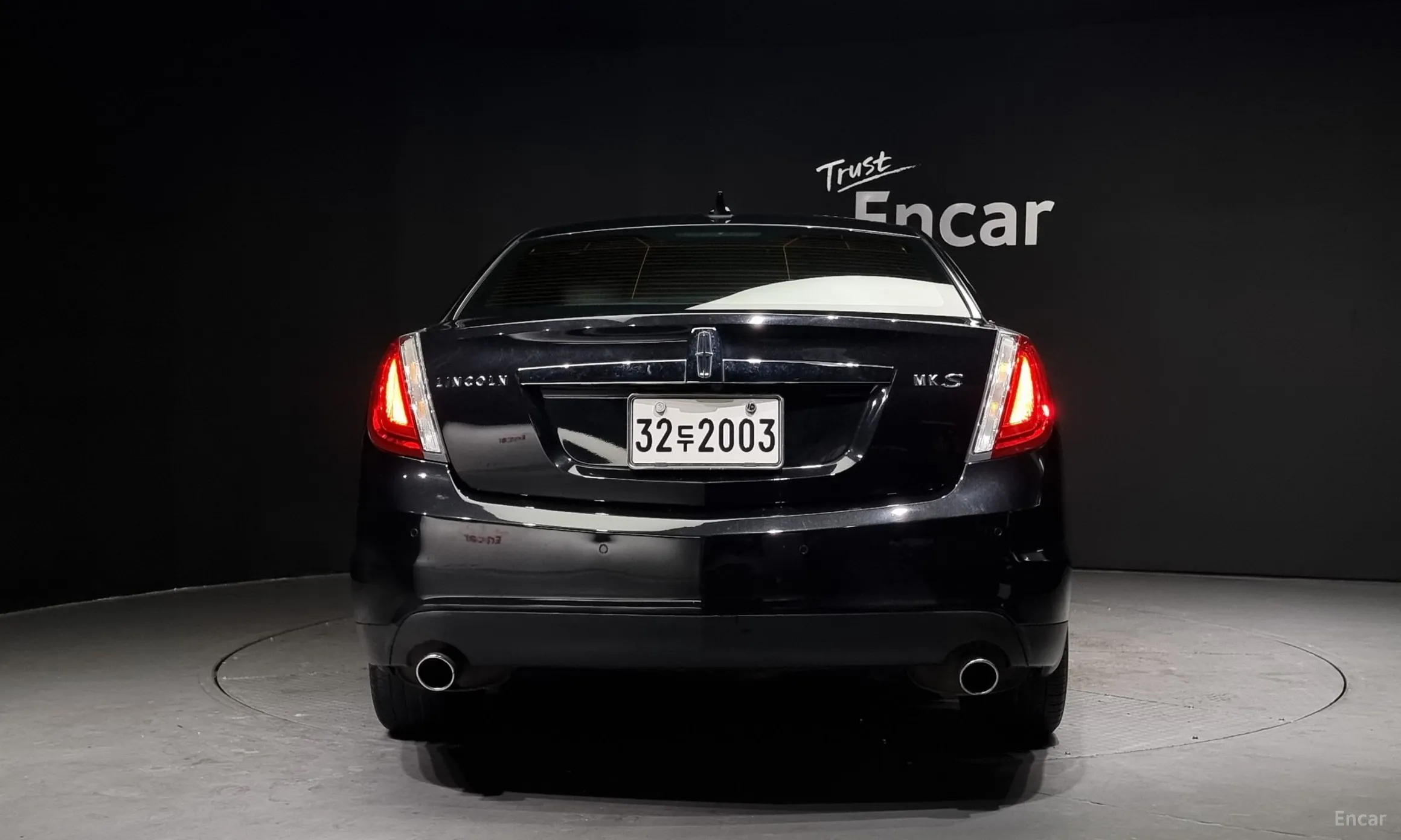 Lincoln MKS превью 4