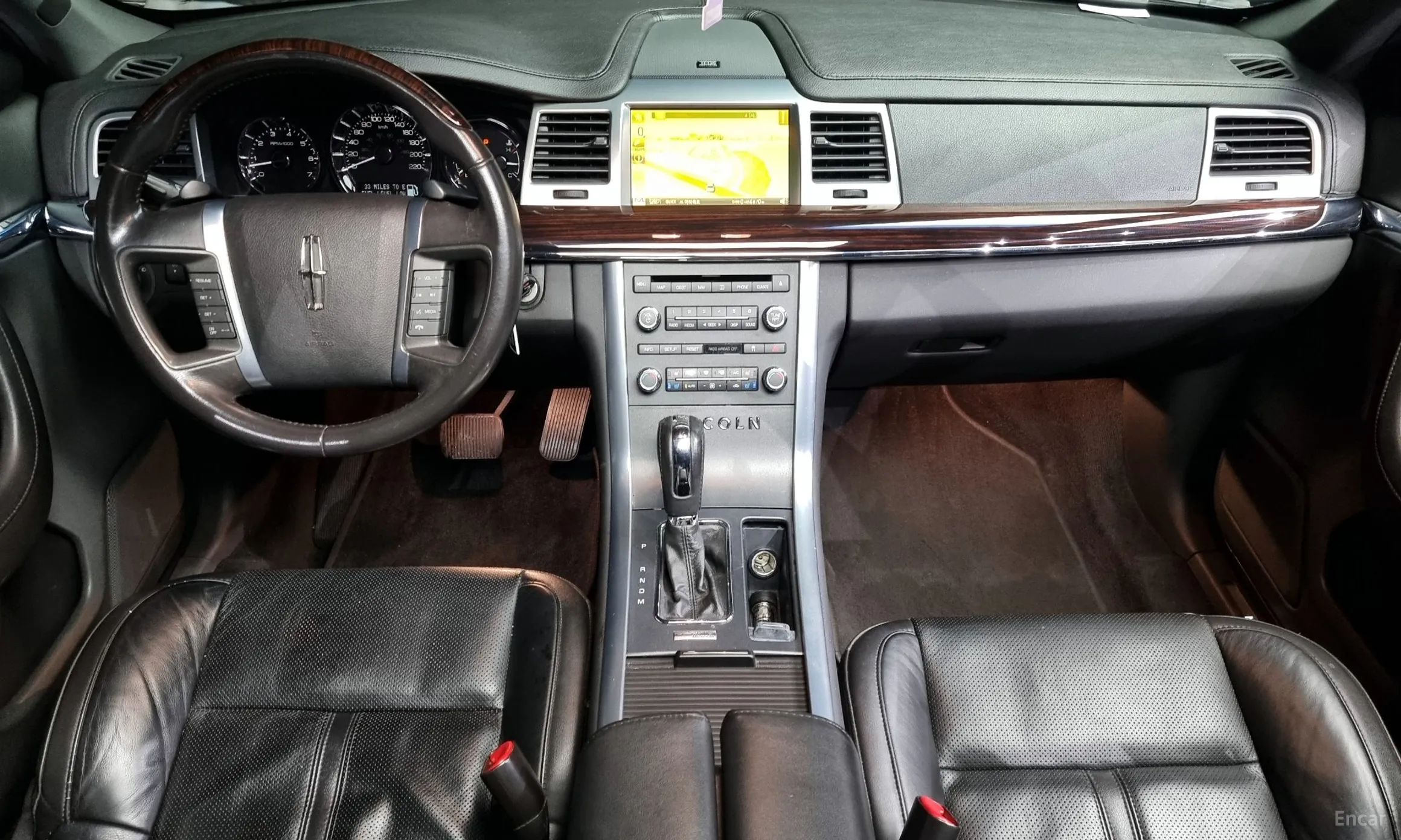 Lincoln MKS превью 7