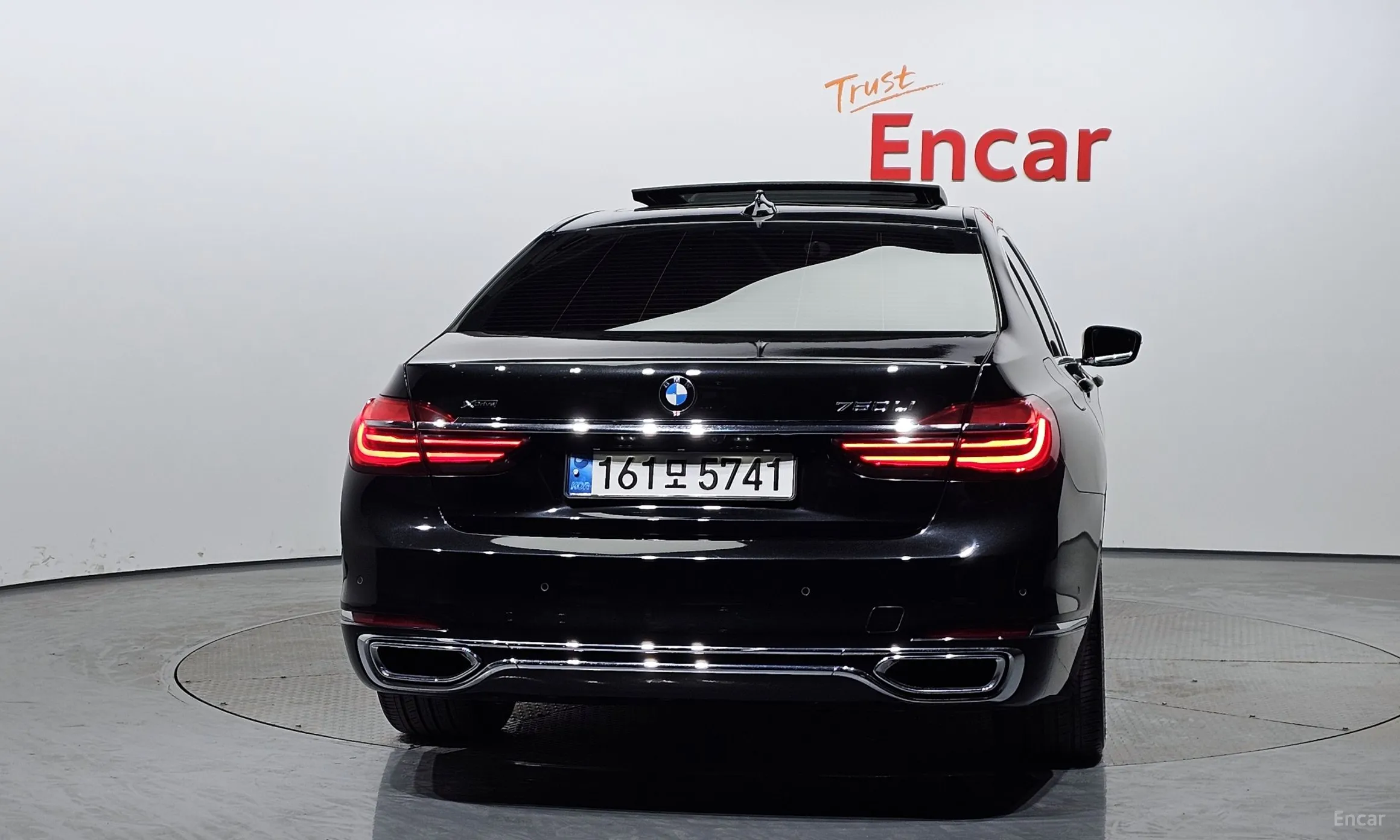 BMW 7 Series (G11) превью 3