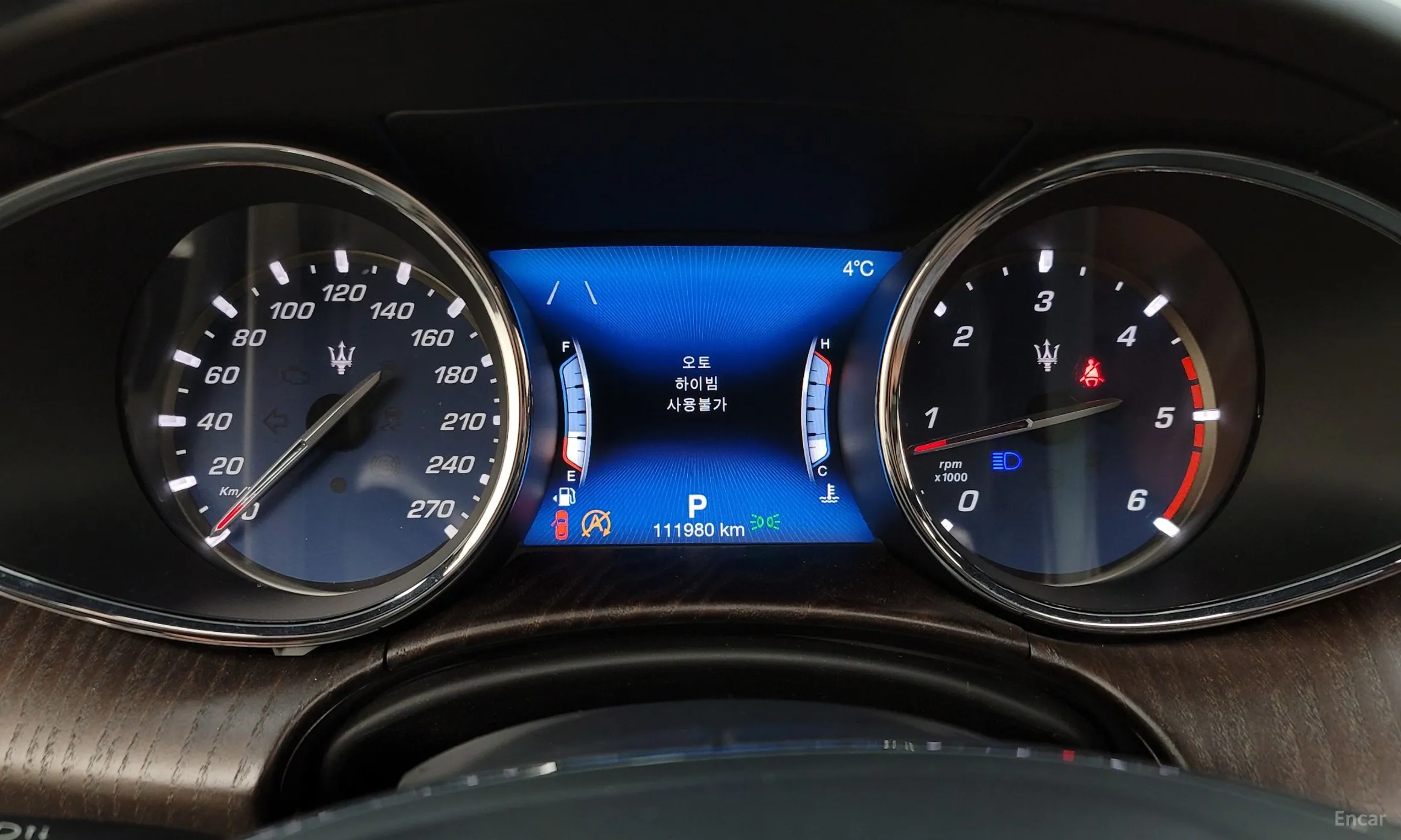 Maserati Quattroporte превью 8