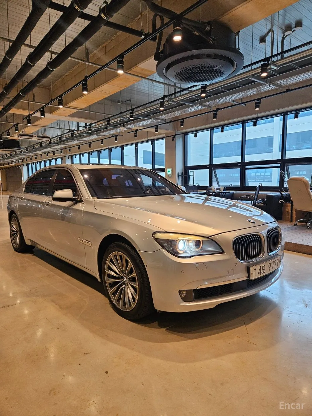 BMW 7 Series (F01) превью 2