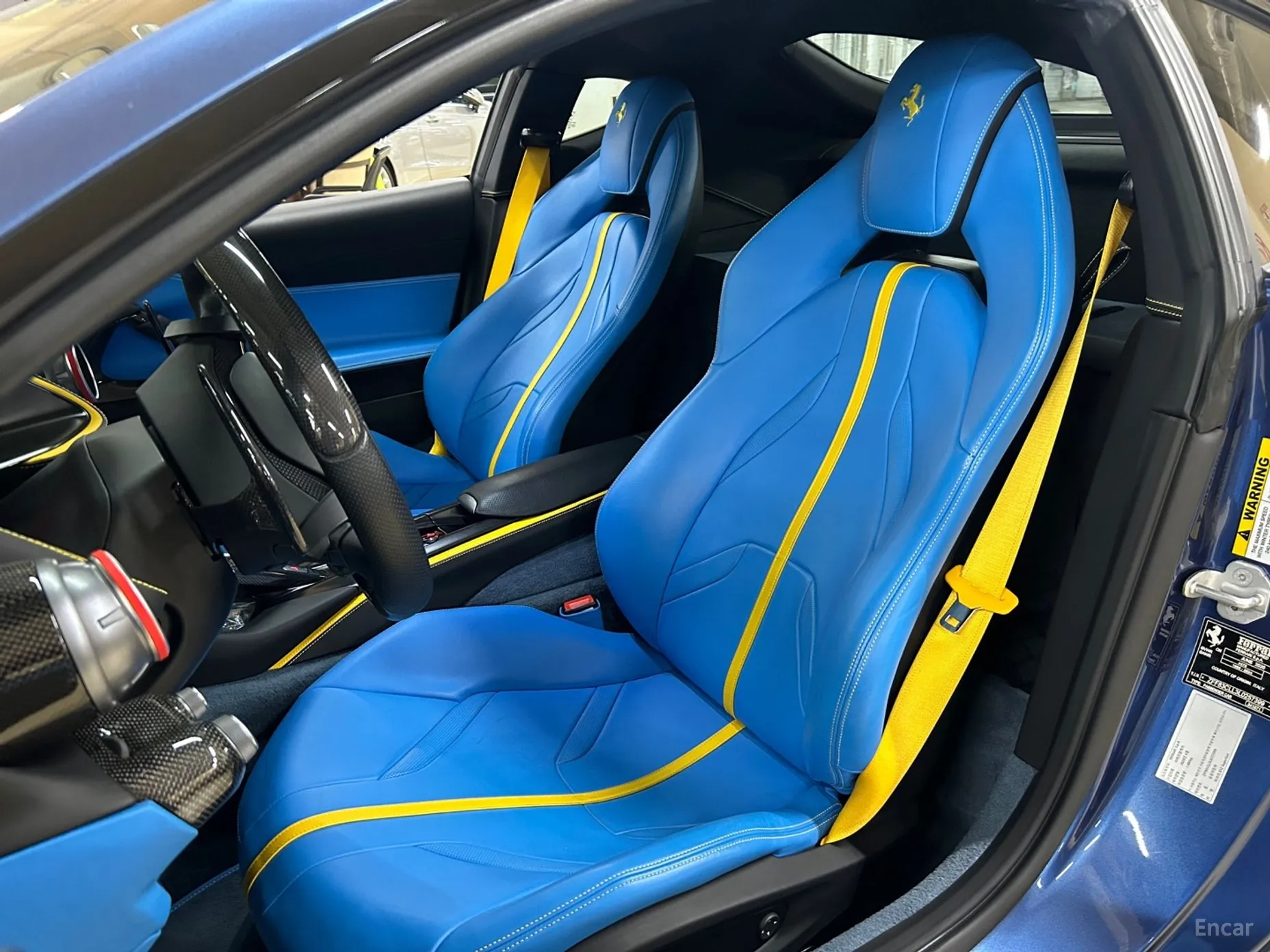Ferrari 812 Superfast превью 10