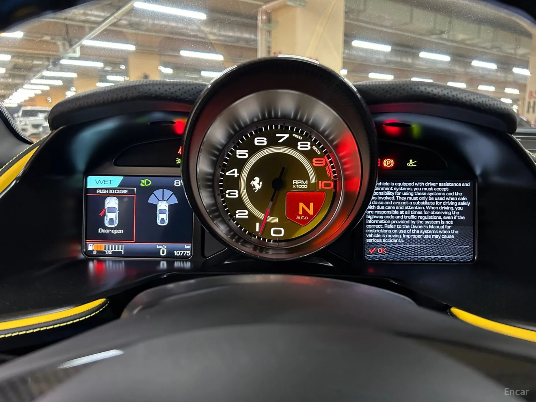 Ferrari 812 Superfast превью 12