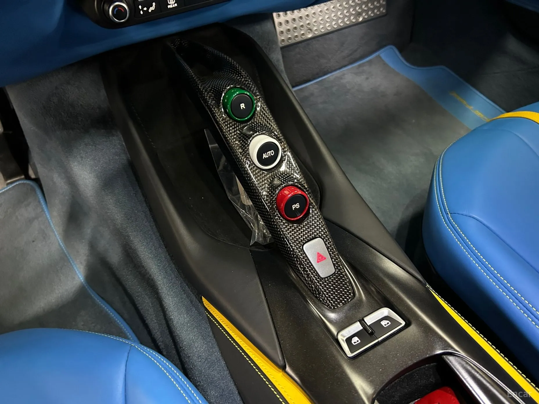 Ferrari 812 Superfast превью 14
