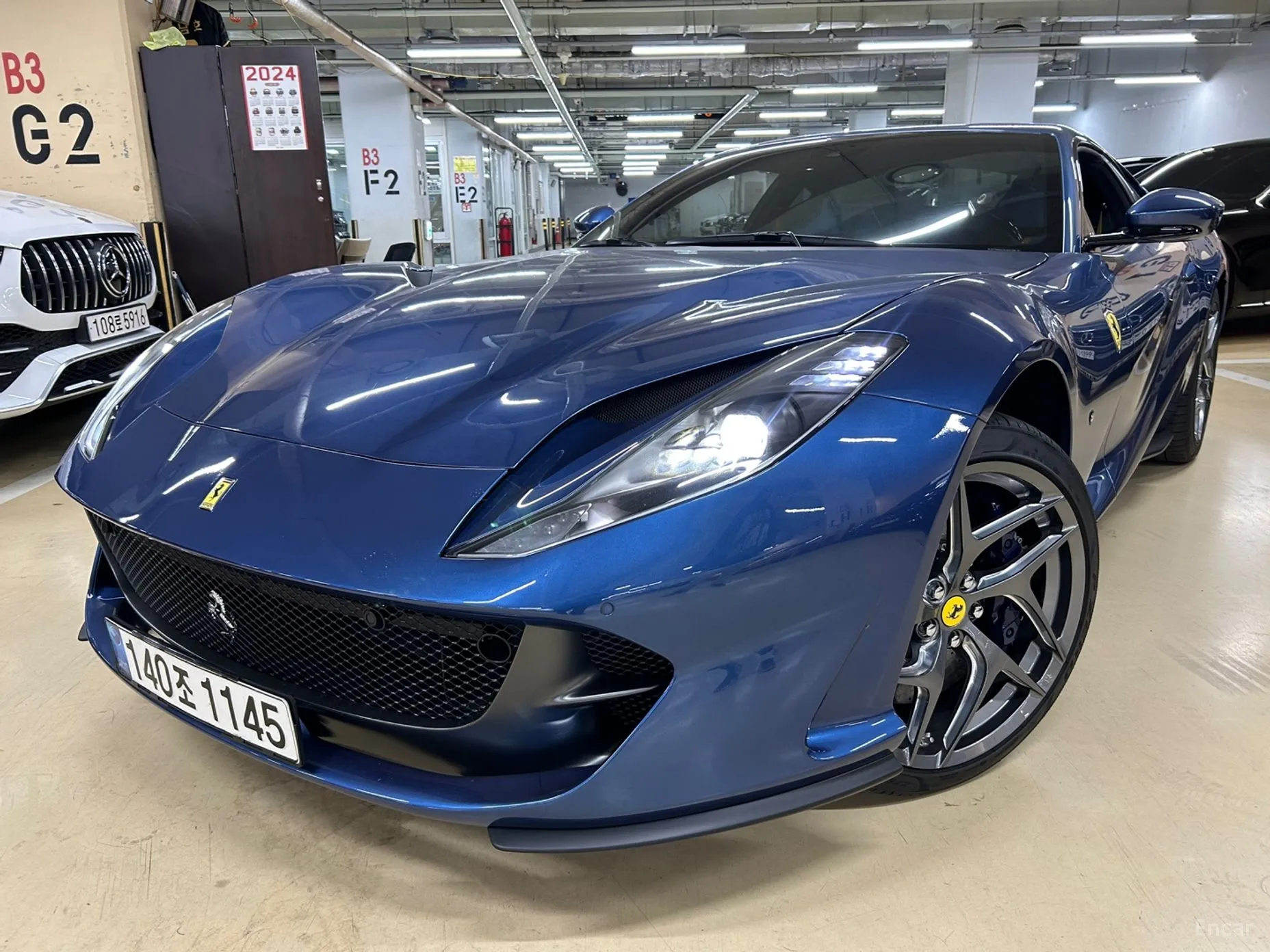 Ferrari 812 Superfast превью 3