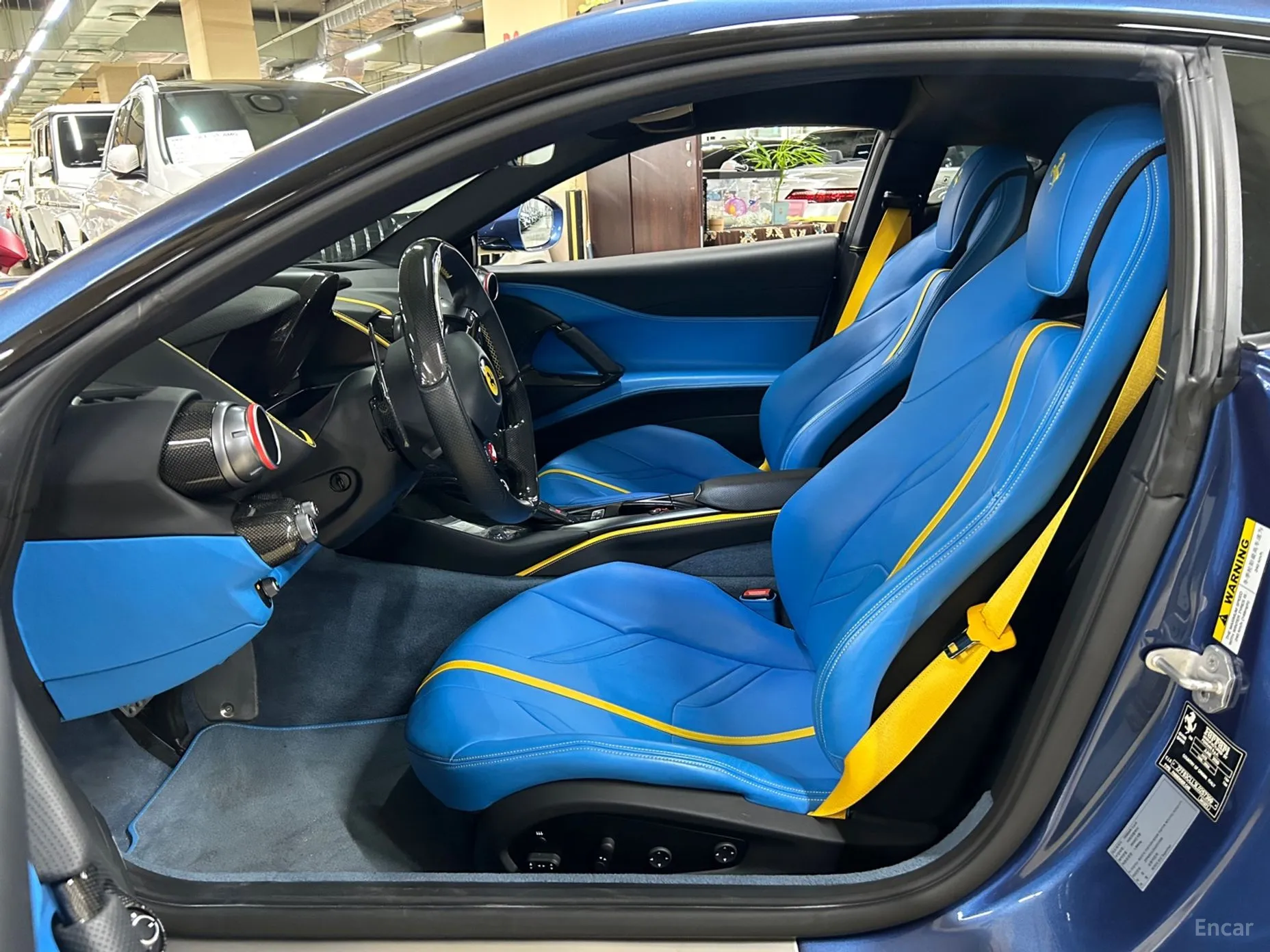 Ferrari 812 Superfast превью 9