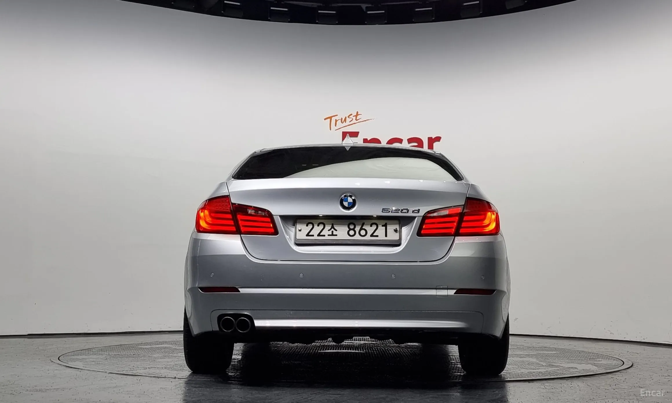 BMW 5 Series (F10) превью 3
