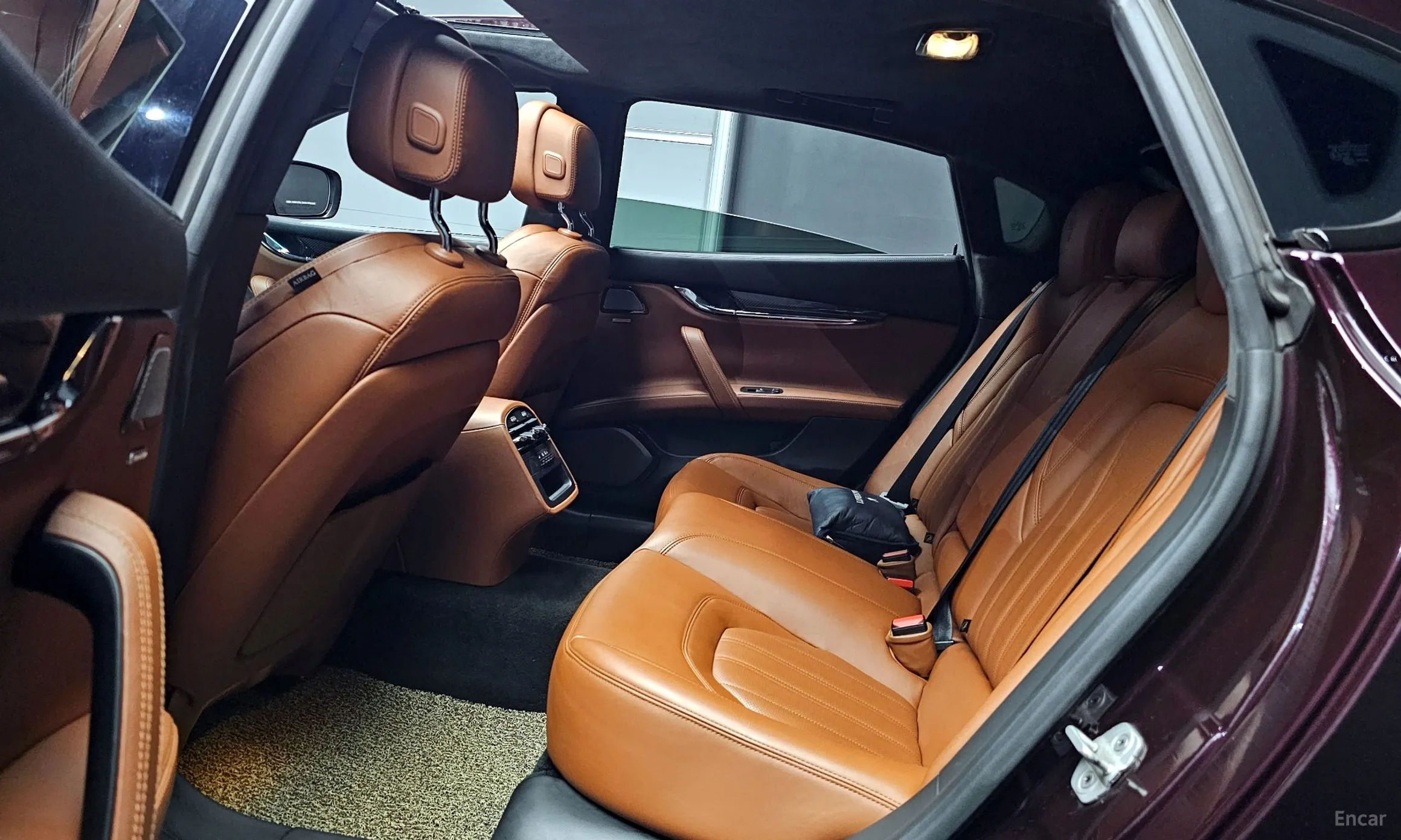 Maserati Quattroporte превью 12