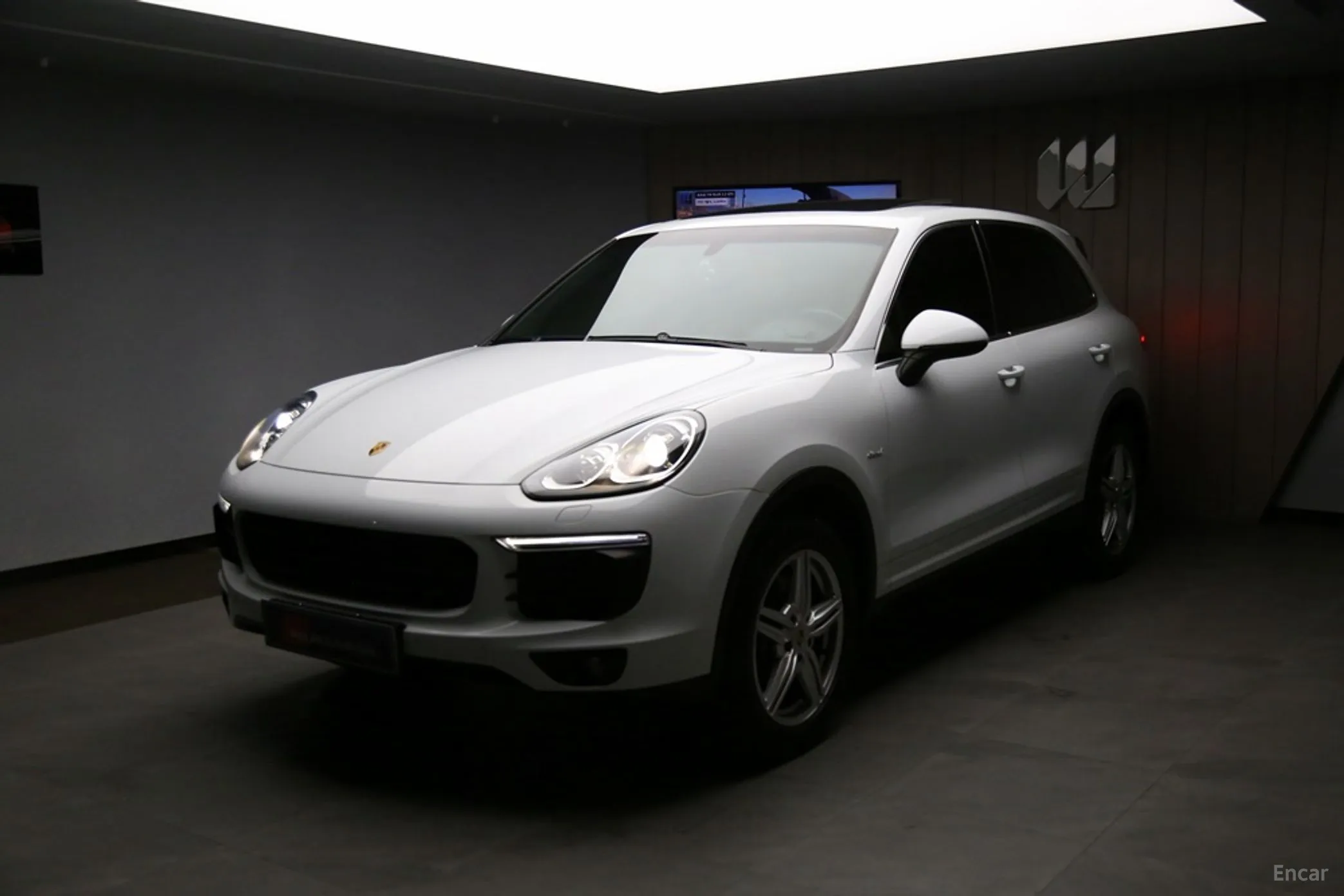 New Cayenne